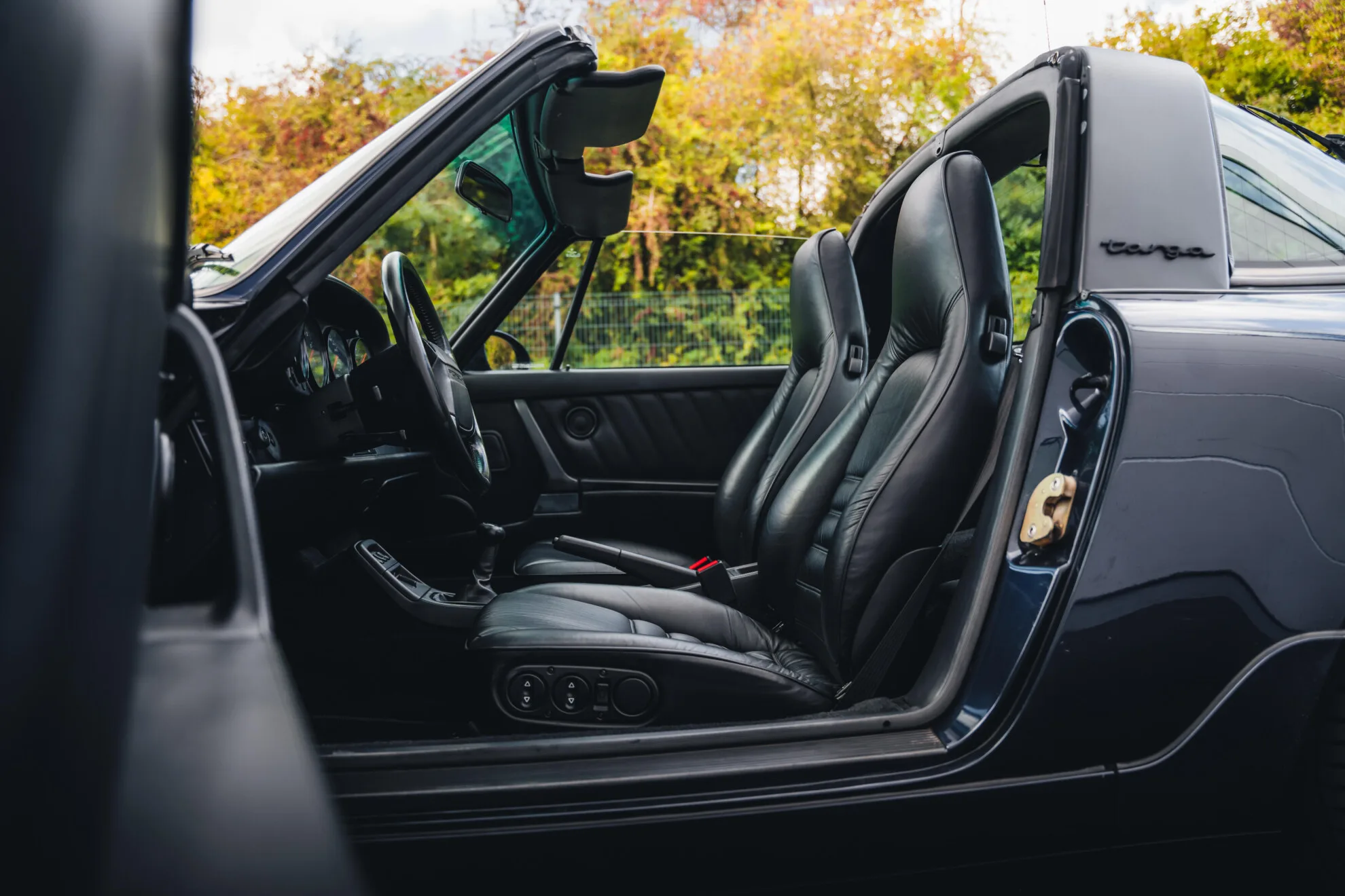 1993 Porsche 911 Carrera 2, 28/30