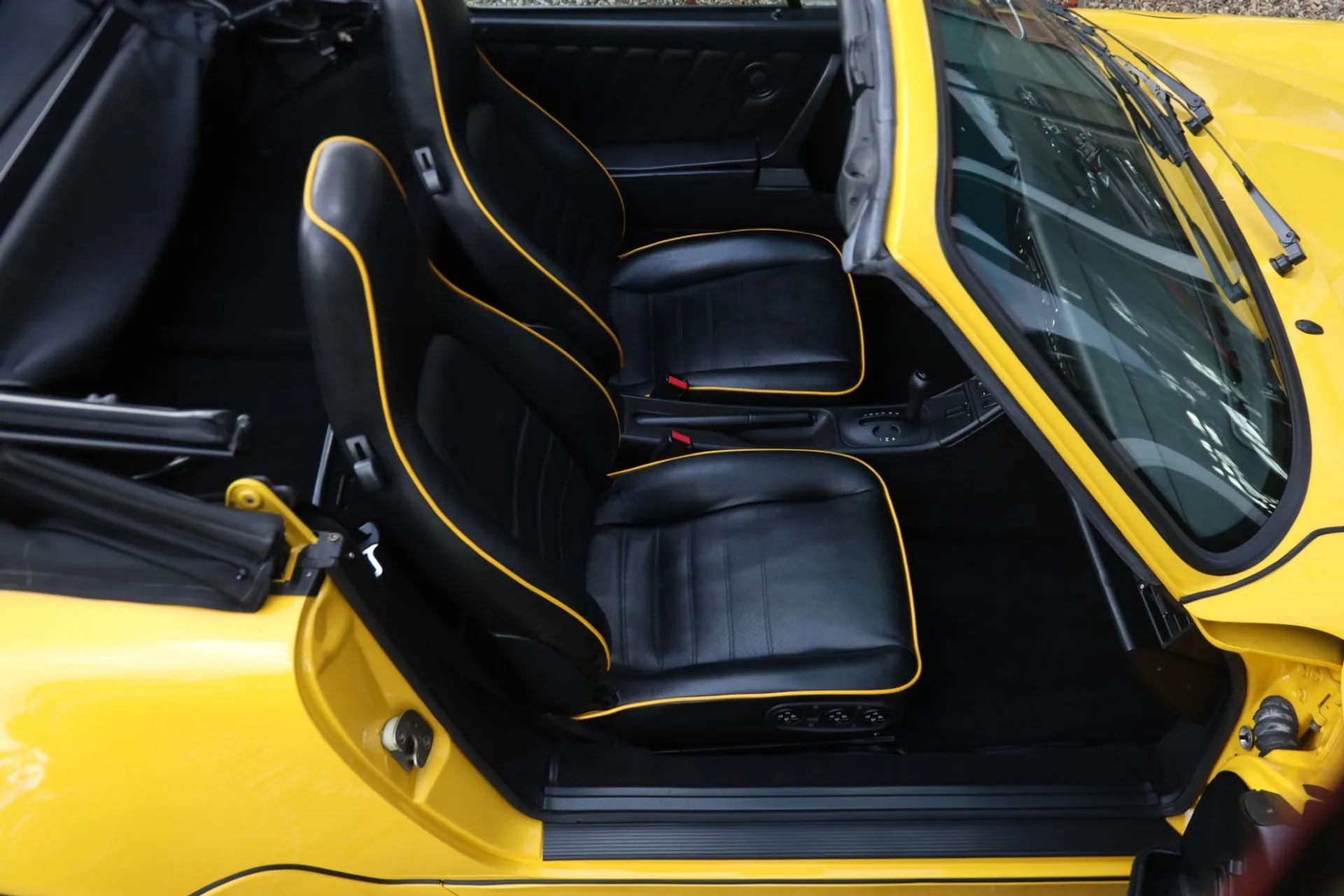 1993 Porsche 911 Carrera 2 America Roadster (964), 28/30