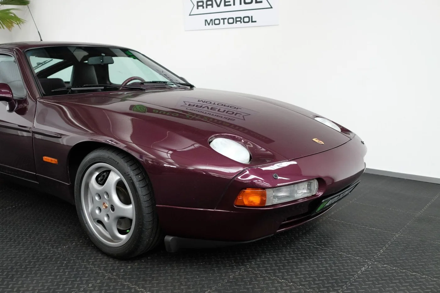 1993 Porsche 928 GTS angeboten von einem Fachhändler in Nuremberg, Deutschland, Foto 6 von 15