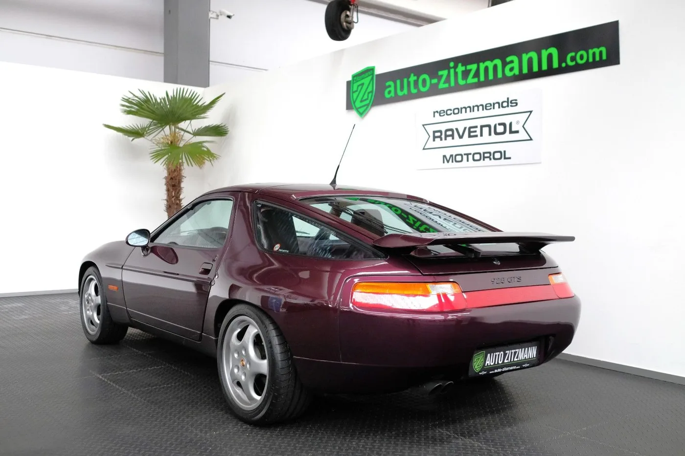 1993 Porsche 928 GTS angeboten von einem Fachhändler in Nuremberg, Deutschland, Foto 8 von 15