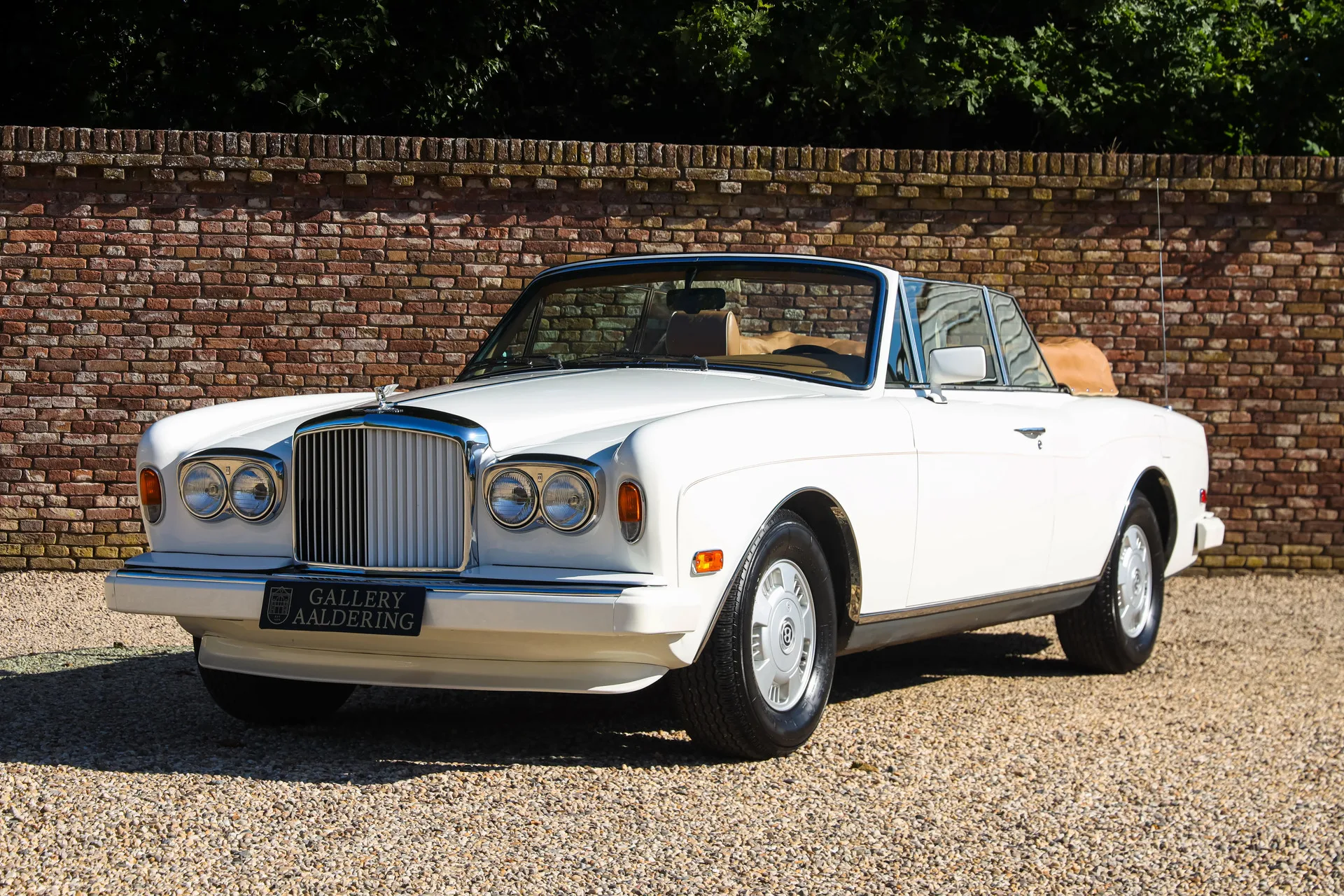 1994 Bentley Continental Convertible offered by a specialist dealer in Brummen, Netherlands, main photo