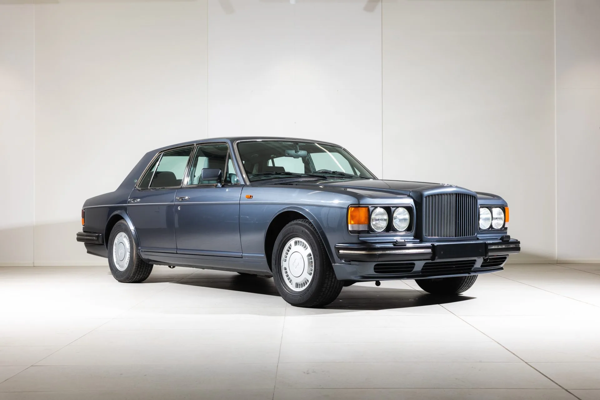 1994 Bentley Turbo R, 4/19