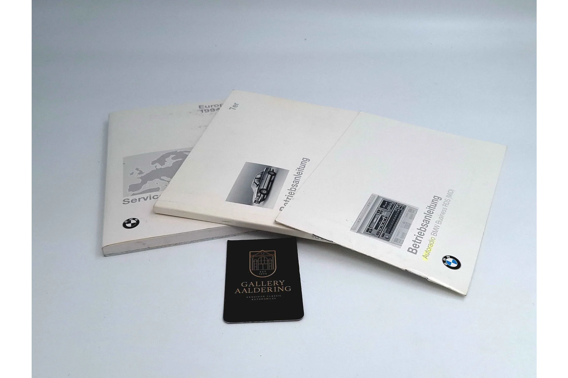 1994 BMW 740i E38, 2/6