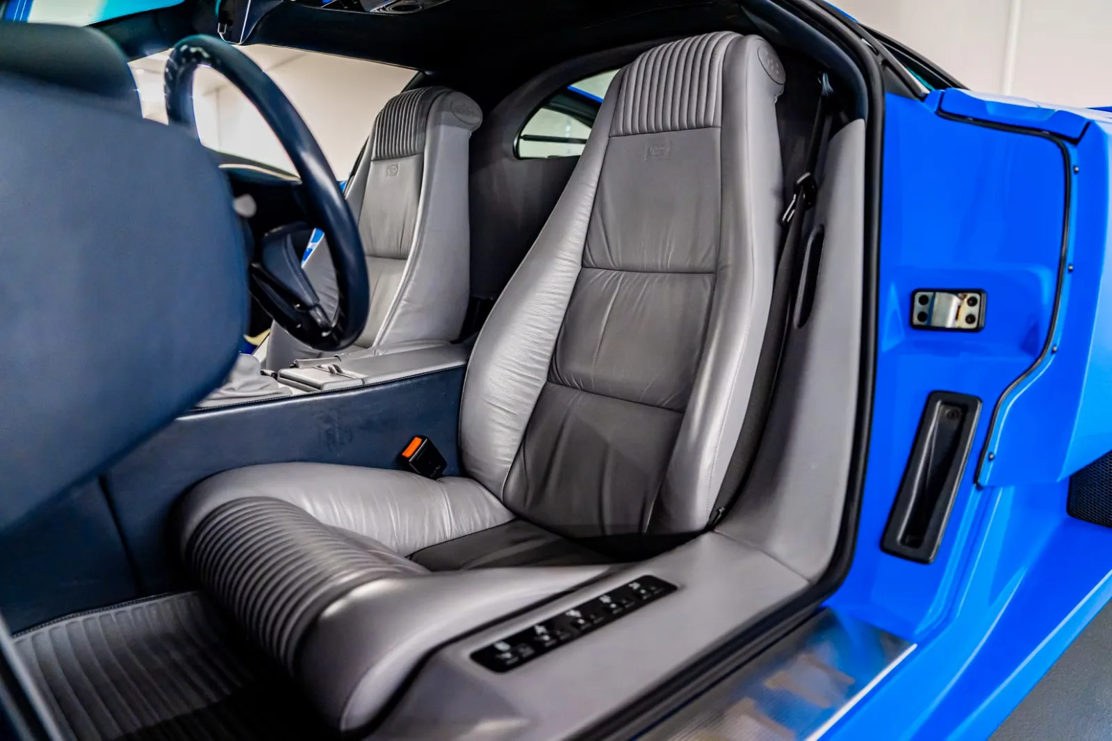 1994 Bugatti EB110 GT, 13/27