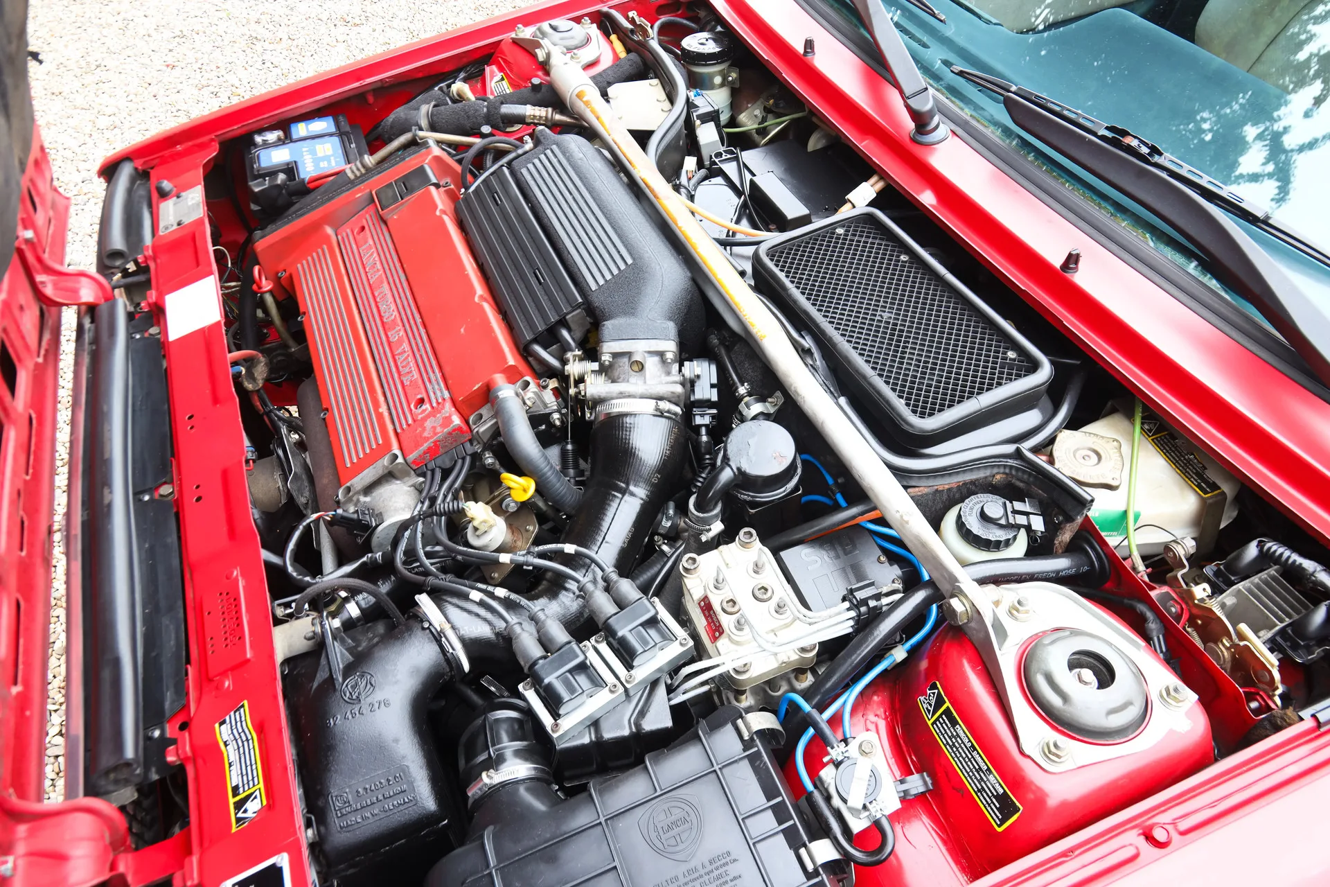 1994 Lancia Delta HF Integrale Evoluzione II, 4/30