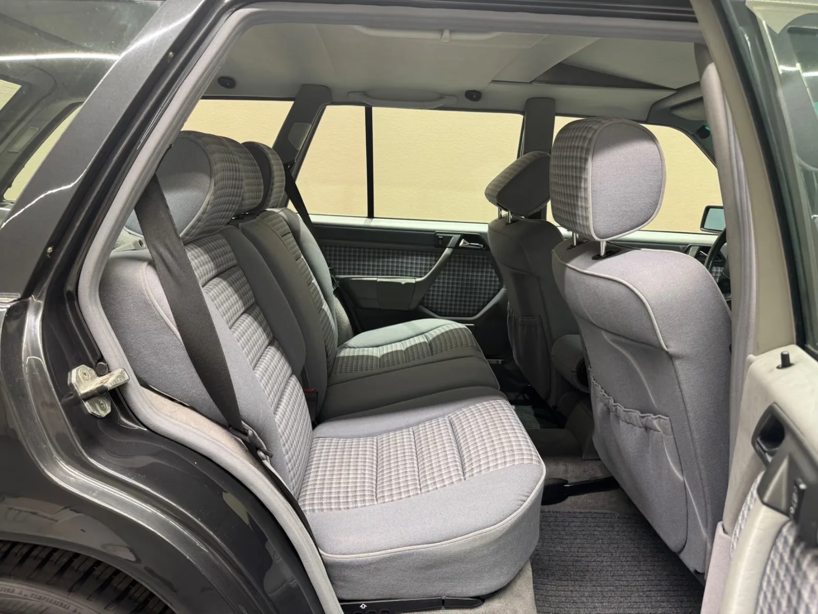 1994 Mercedes-Benz E 320 Estate, BRABUS B6, 16/22