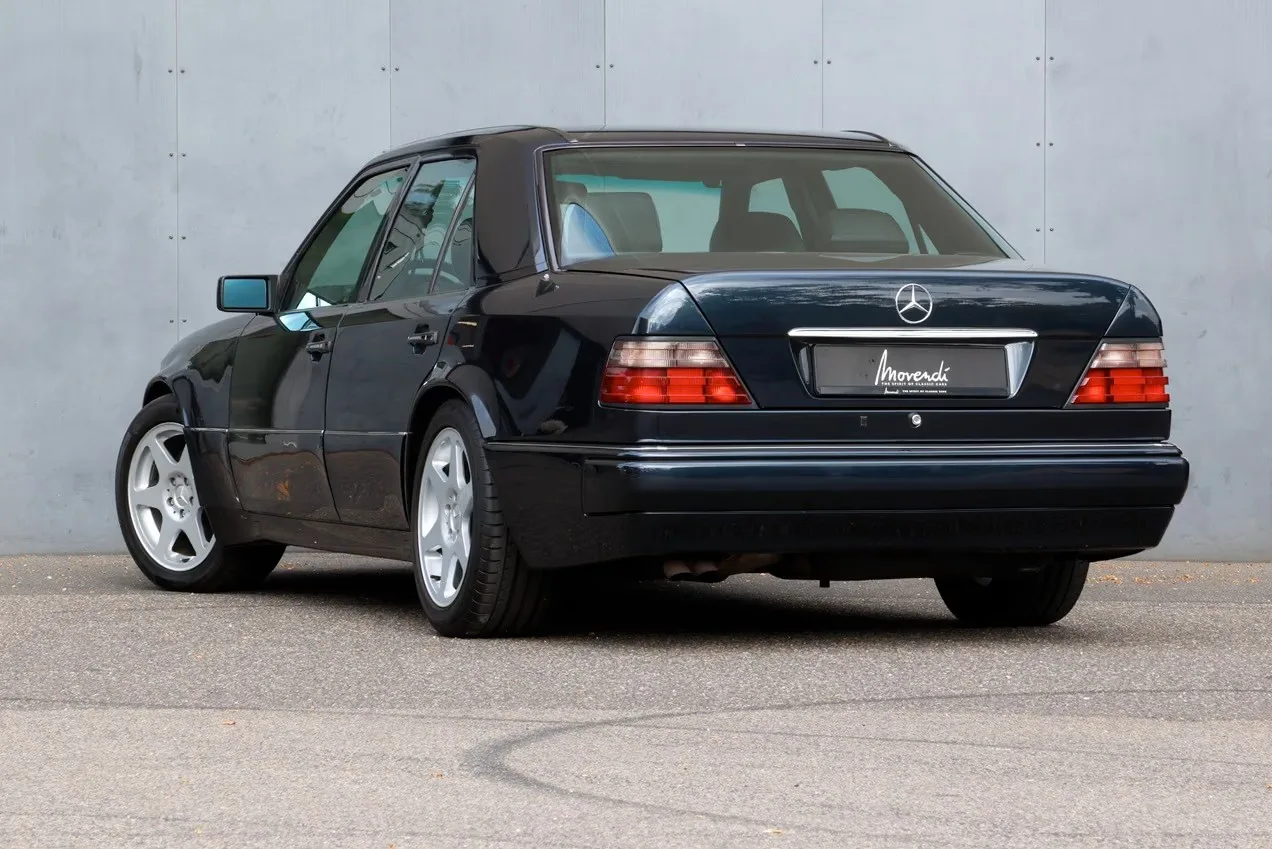 1994 Mercedes-Benz E 500 Limited, 2/24