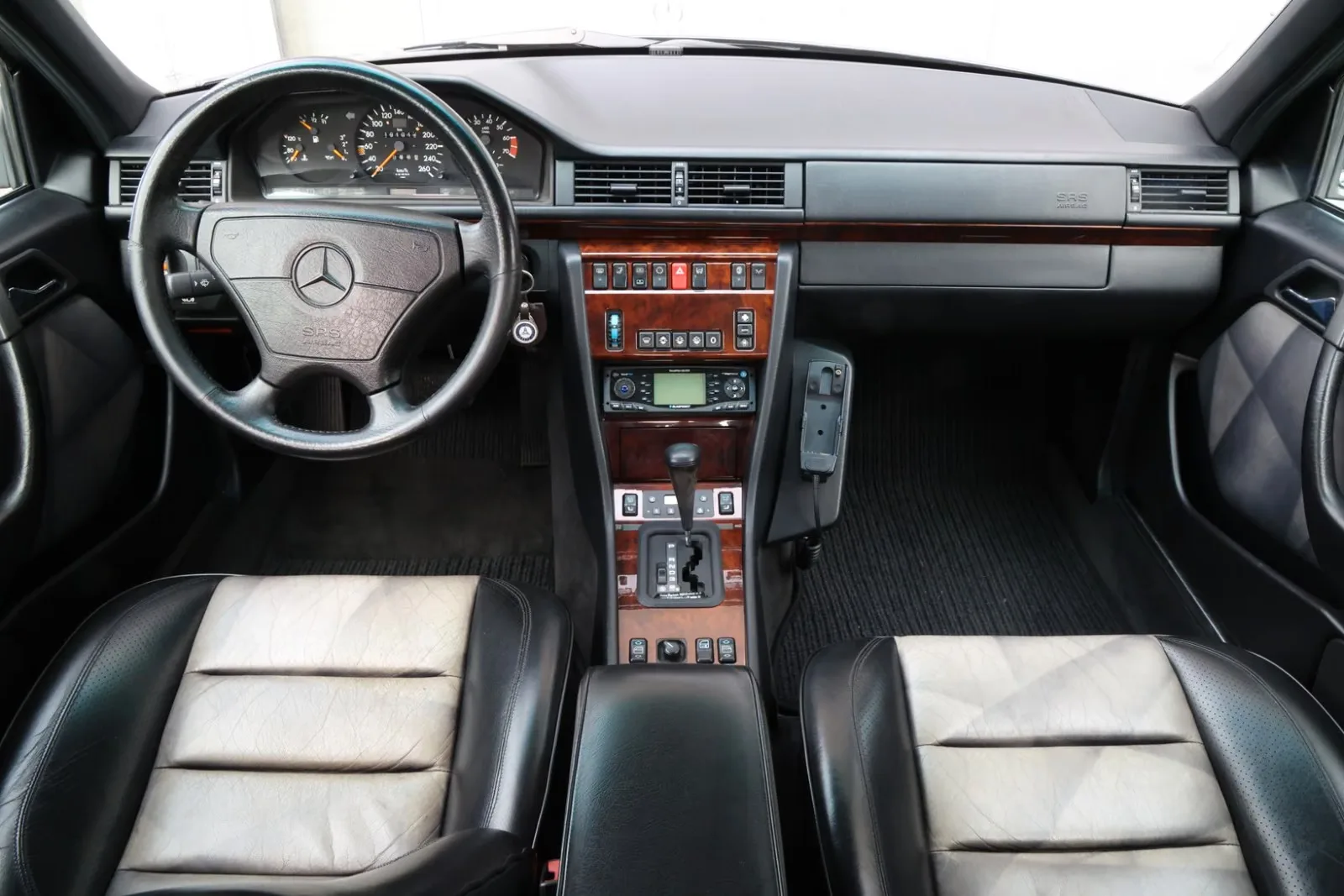 1994 Mercedes-Benz E 500 Limited, 3/24