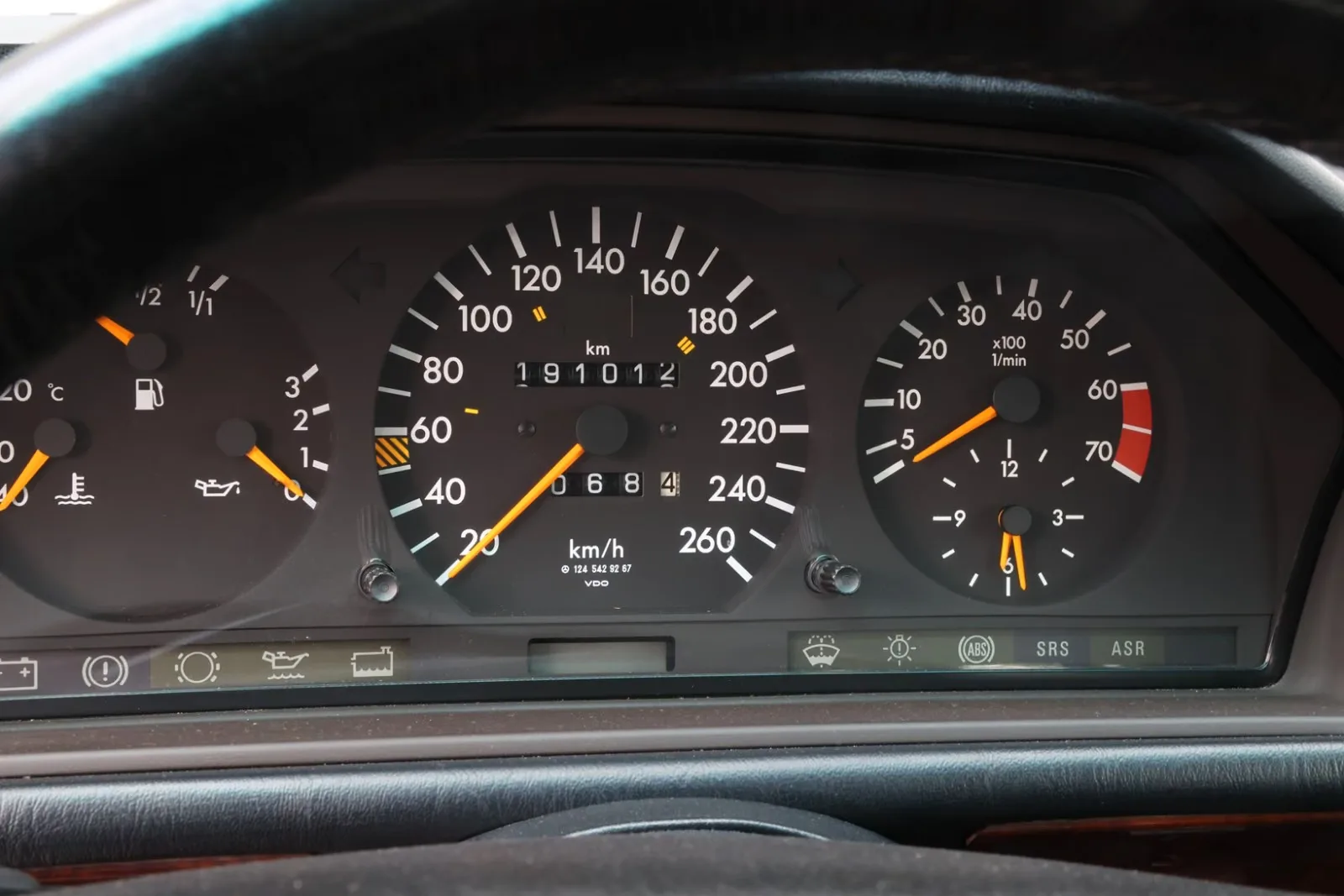1994 Mercedes-Benz E 500 Limited, 19/24