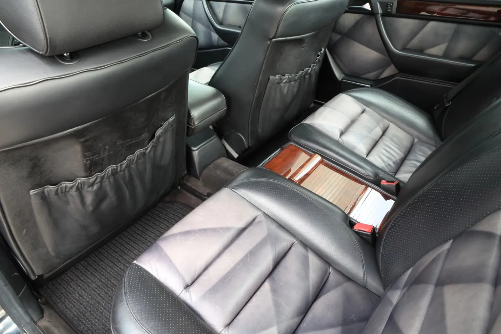 1994 Mercedes-Benz E 500 Limited, 20/24