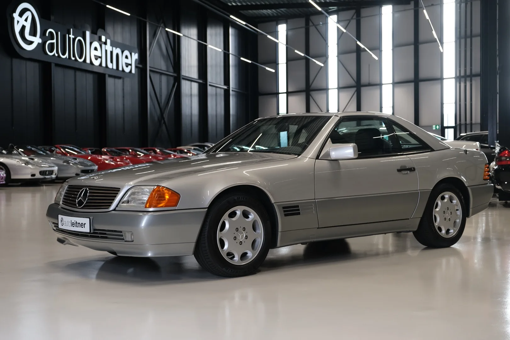 1994 Mercedes-Benz SL 280 angeboten von einem Fachhändler in Alkmaar, Niederlande, Hauptfoto