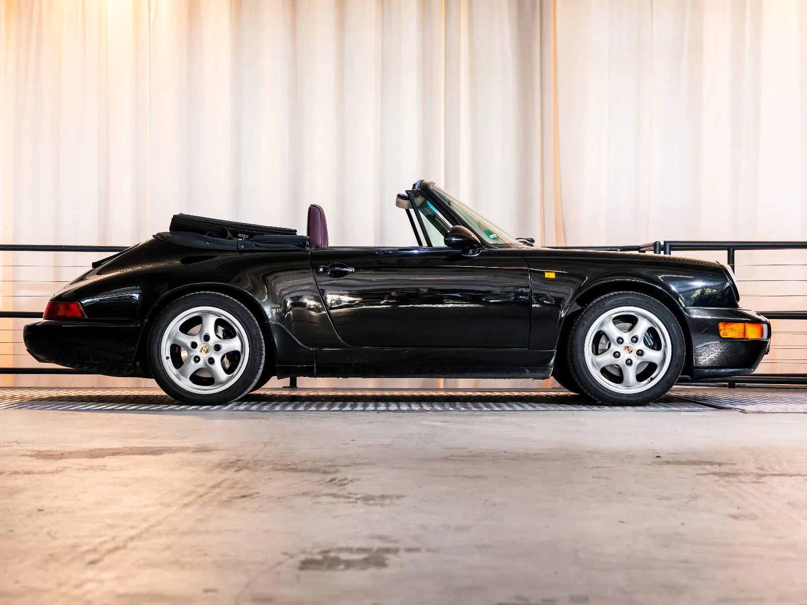 1994 Porsche 911 Carrera 2 Cabriolet (964), 2/30