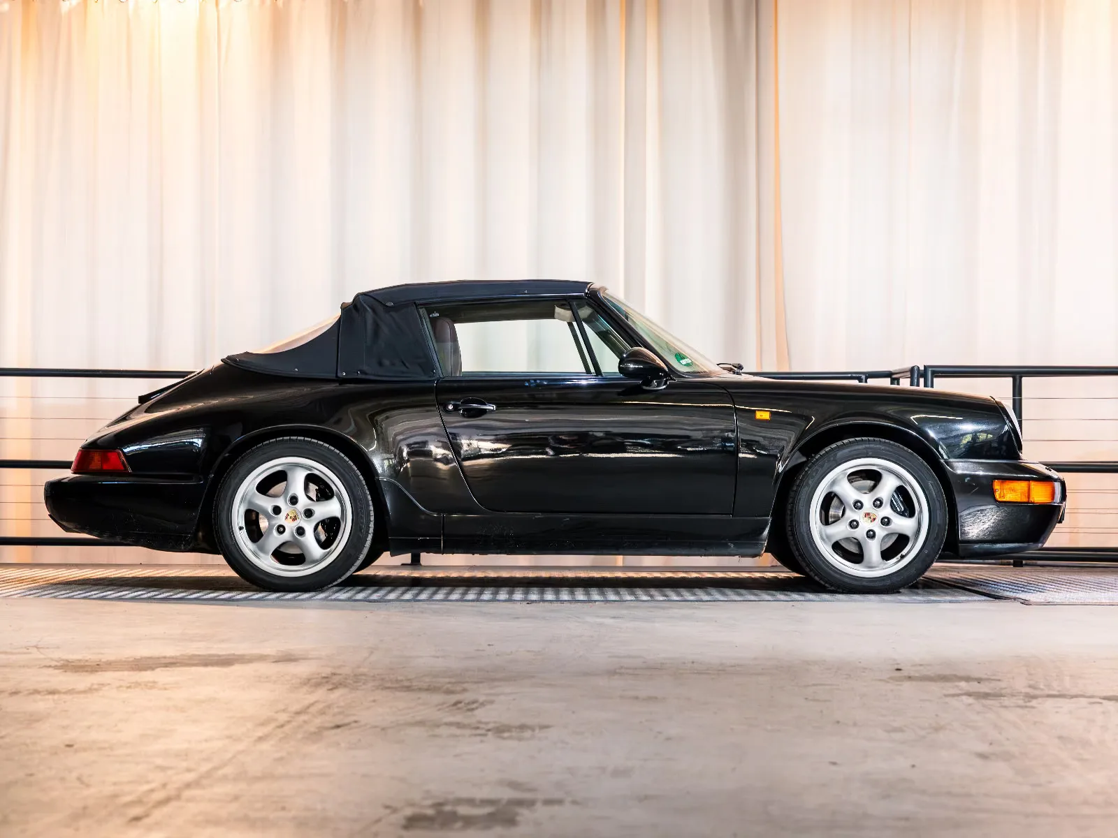 1994 Porsche 911 Carrera 2 Cabriolet (964), 3/30