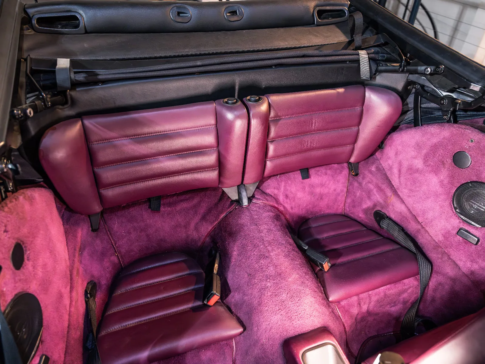 1994 Porsche 911 Carrera 2 Cabriolet (964), 25/30