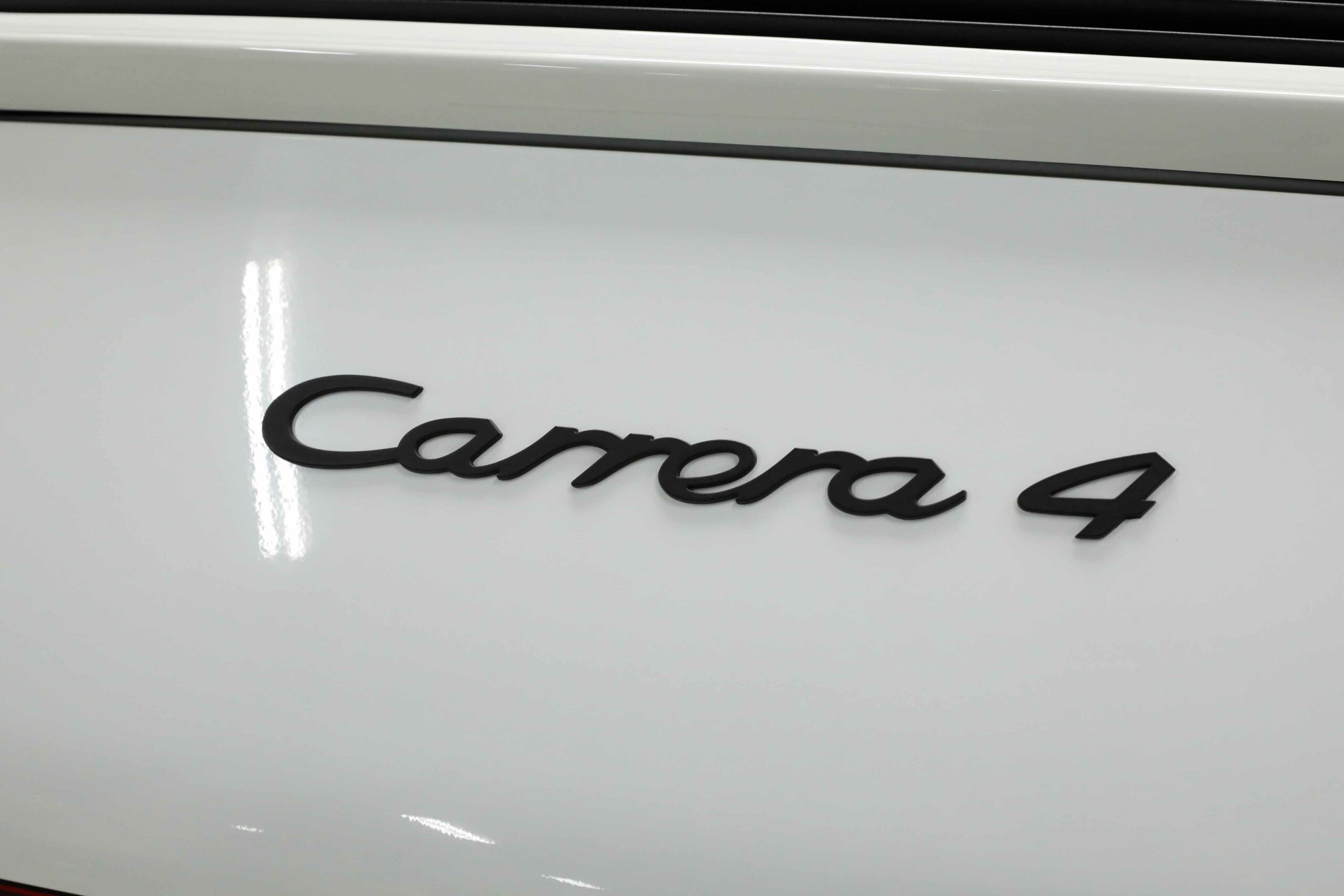 1994 Porsche 911 Carrera 4 Cabriolet offered by a specialist dealer in Milan, Italy, photo 3 of 20