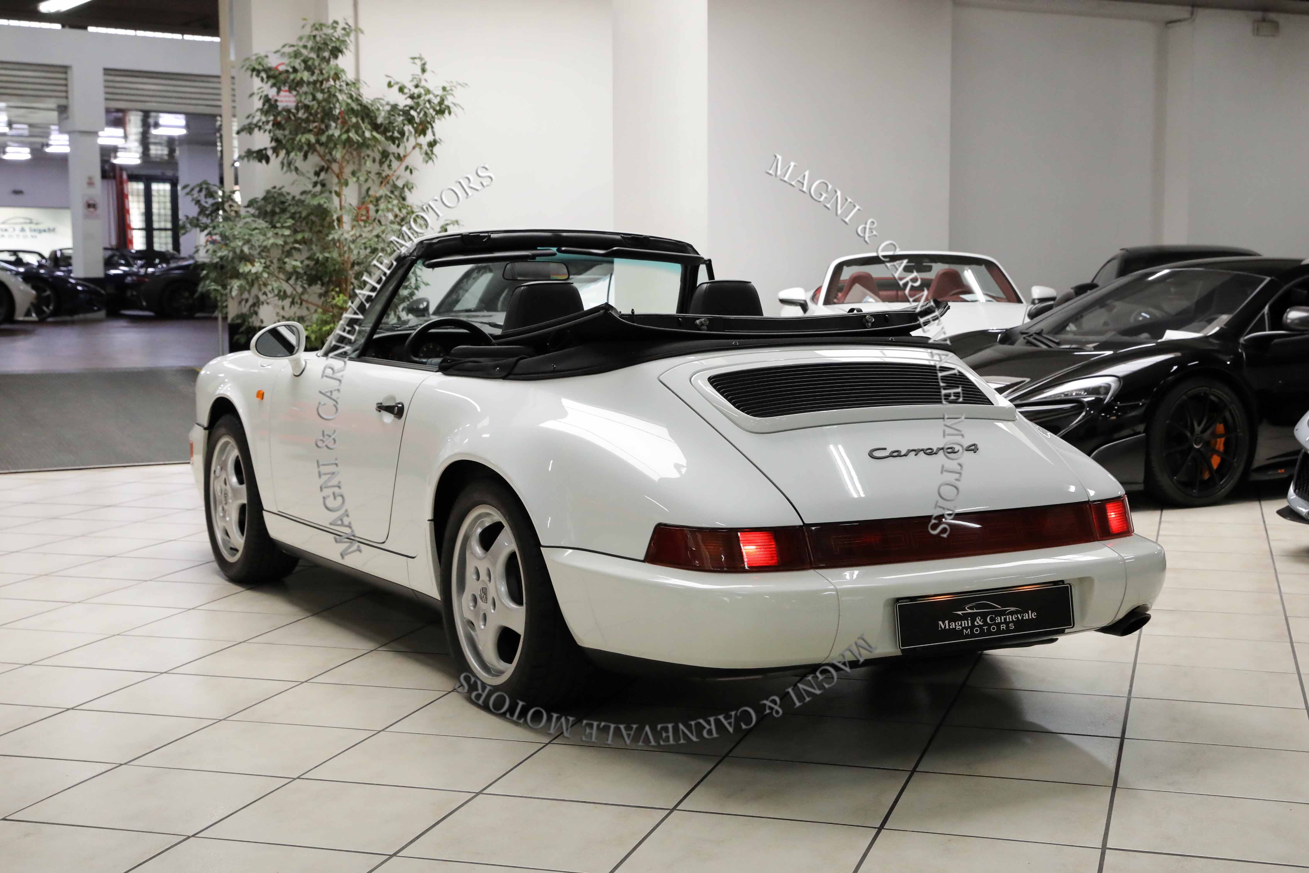 1994 Porsche 911 Carrera 4 Cabriolet offered by a specialist dealer in Milan, Italy, photo 13 of 20