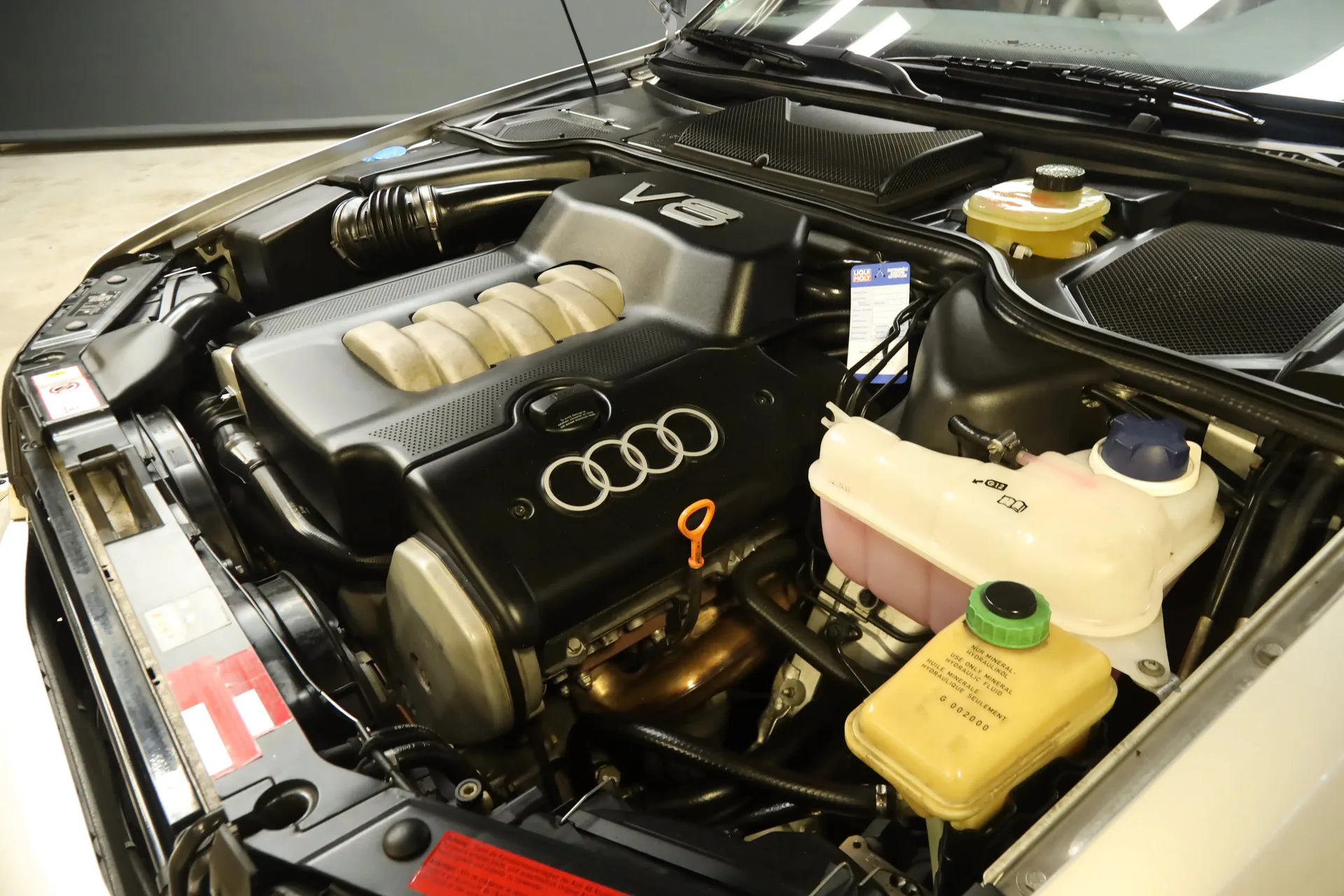 1995 Audi A8 4.2 quattro, 4/30