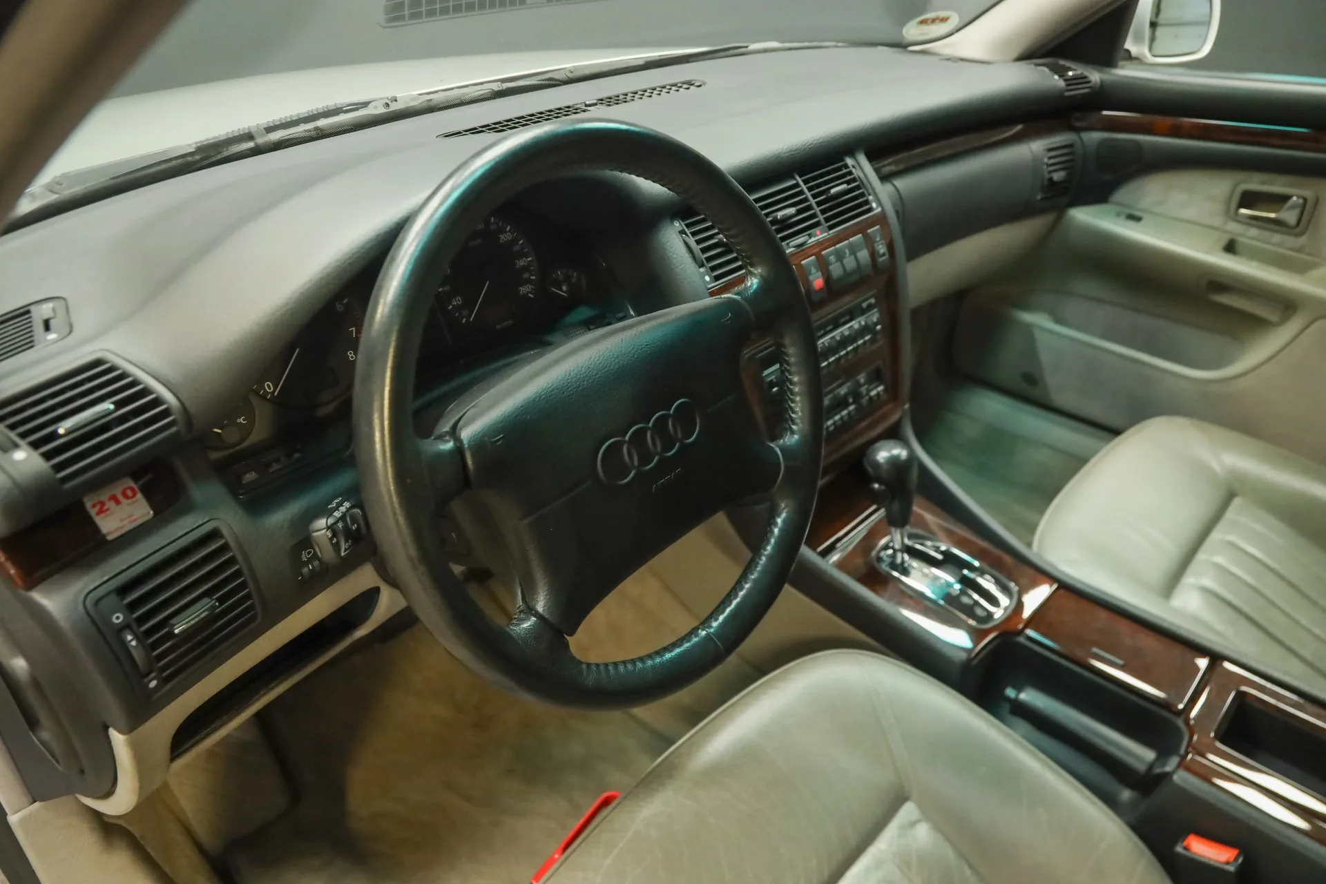 1995 Audi A8 4.2 quattro, 24/30