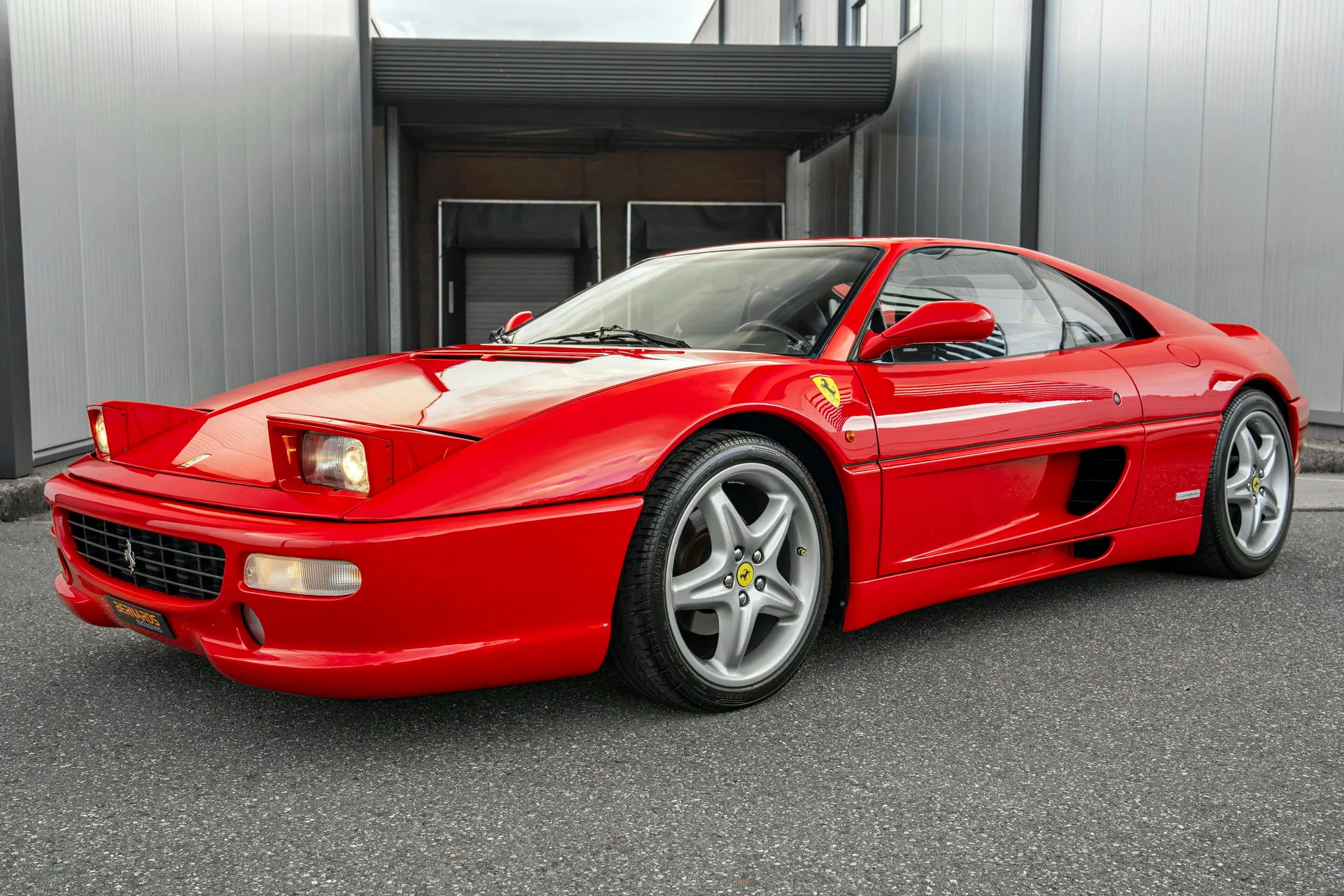 1995 Ferrari F355 Berlinetta angeboten von einem Fachhändler in Woerden, Niederlande, Hauptfoto