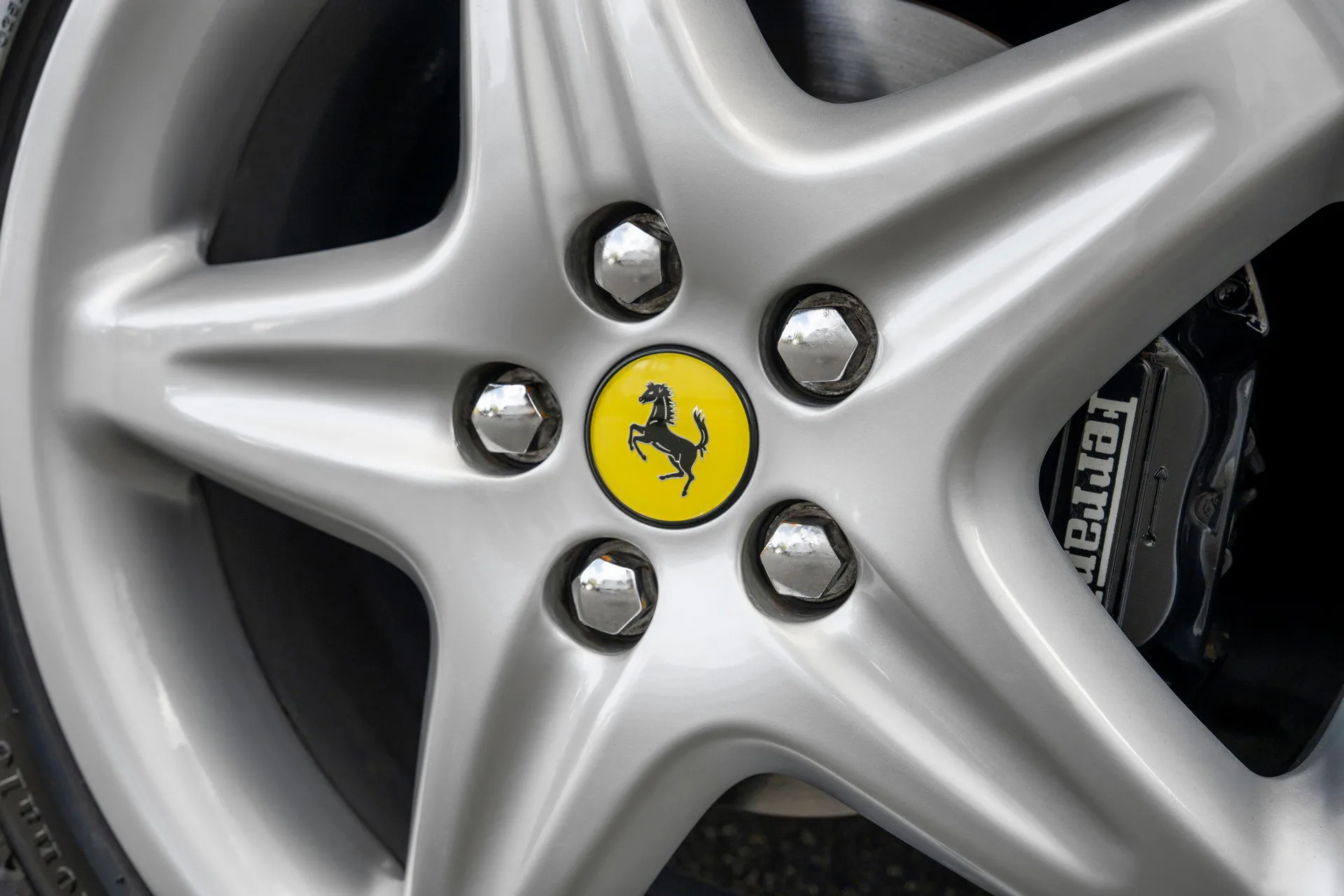 1995 Ferrari F355 Berlinetta, 27/30