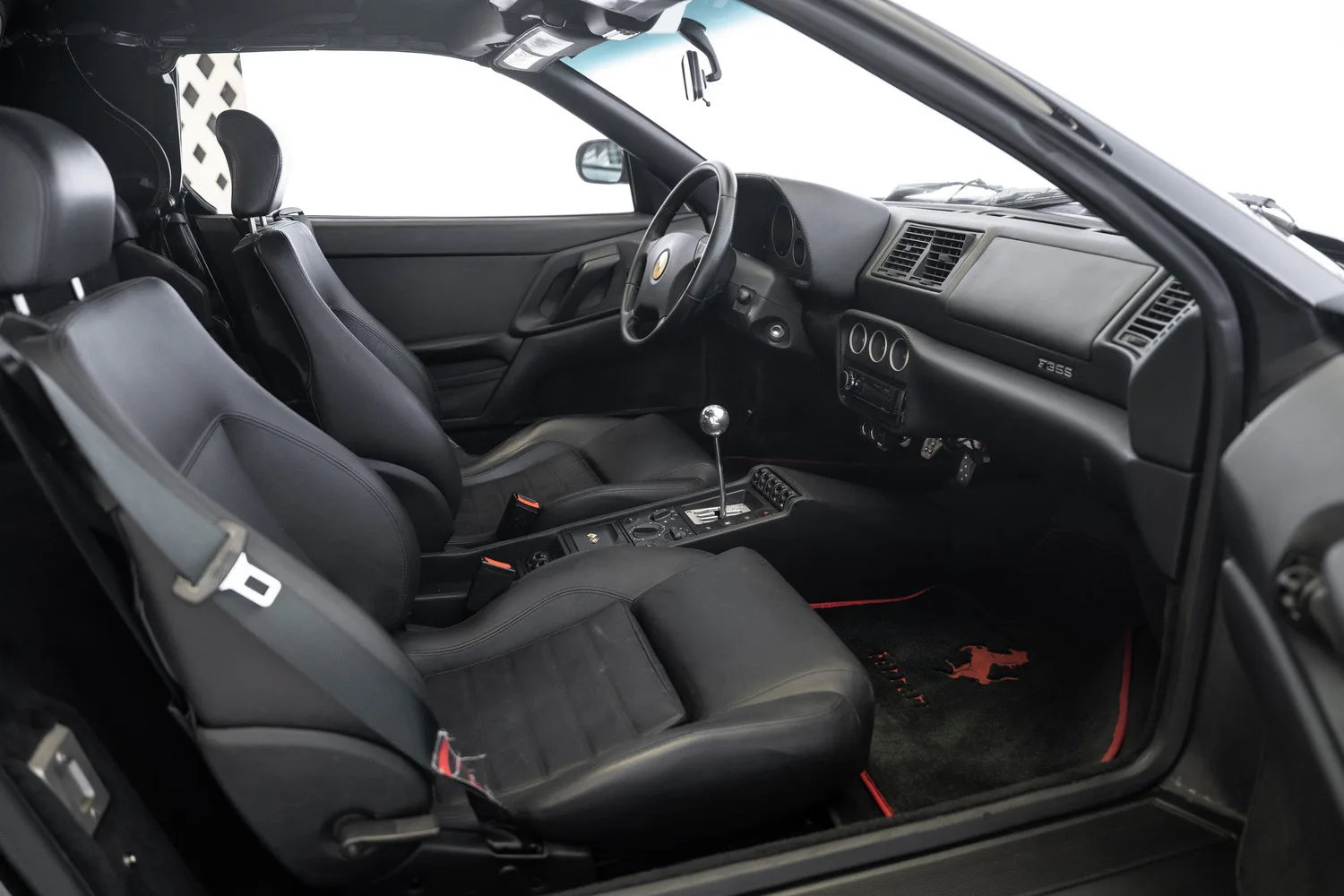 1995 Ferrari F355 Spider, 11/12