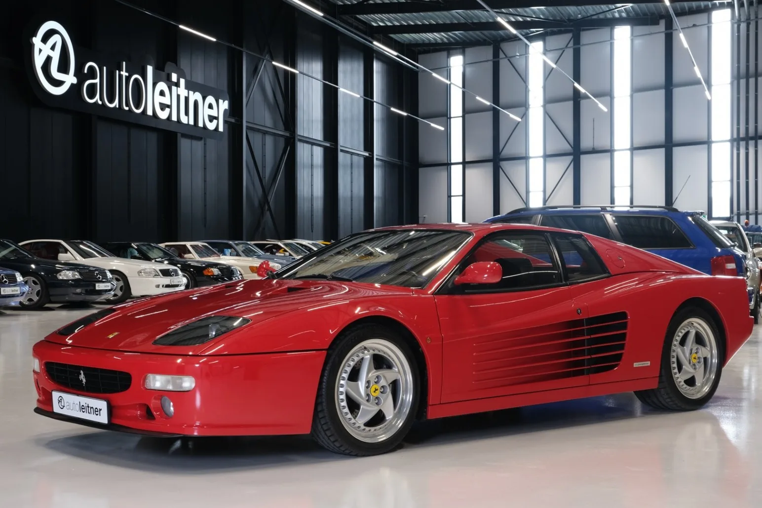 1995 Ferrari F512 M proposée par un négociant en voitures de collection à Alkmaar, Pays-Bas, photo principale