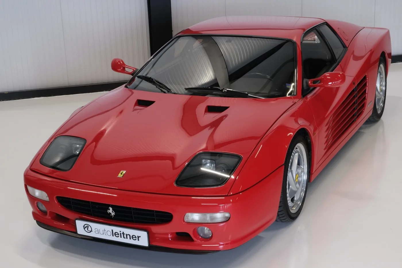 1995 Ferrari F512 M angeboten von einem Oldtimerhändler in Alkmaar, Niederlande, Foto 11 von 15