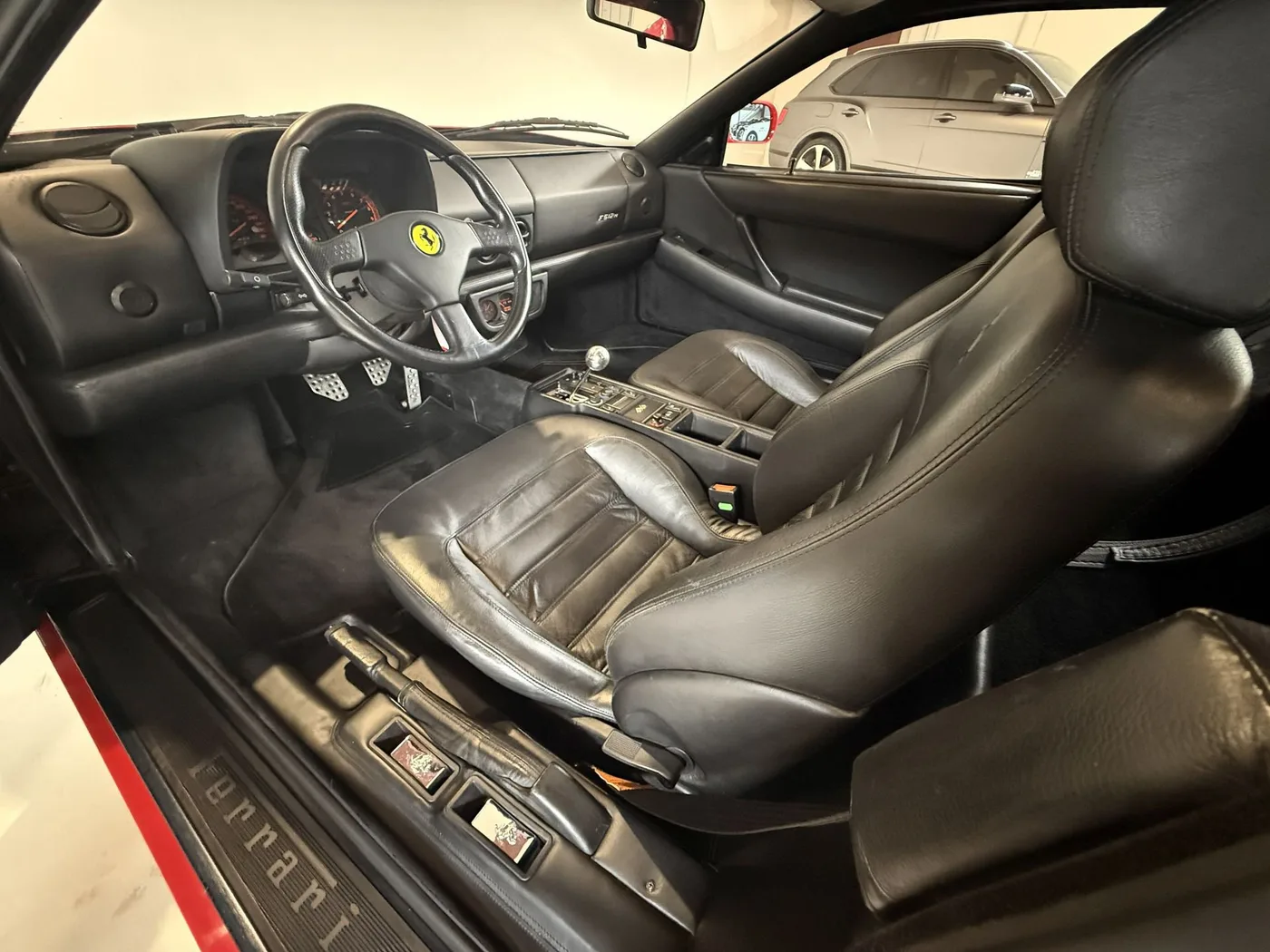 1995 Ferrari F512 M angeboten von einem Fachhändler in Lucca, Italien, Foto 10 von 22