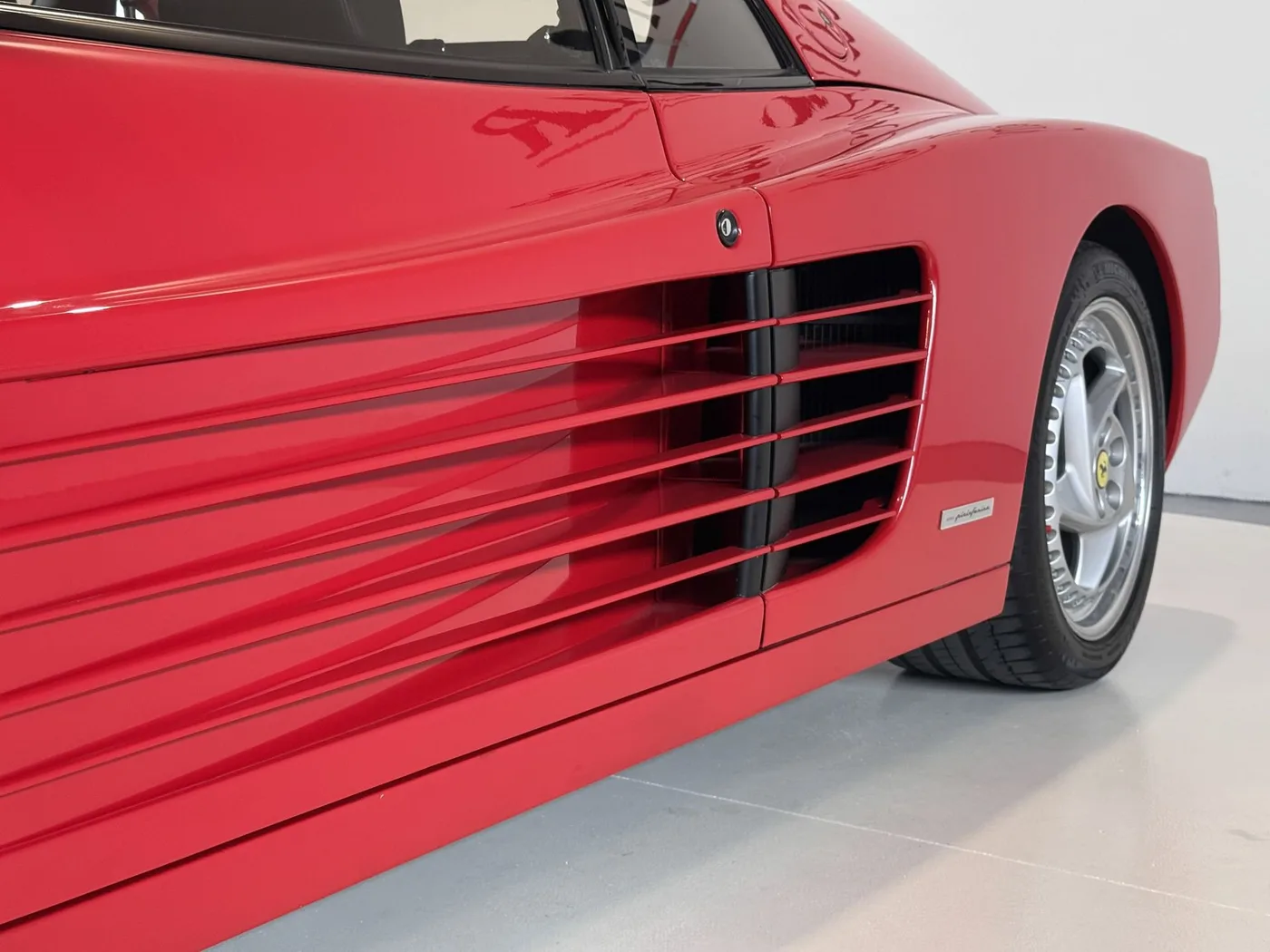1995 Ferrari F512 M angeboten von einem Fachhändler in Lucca, Italien, Foto 18 von 22