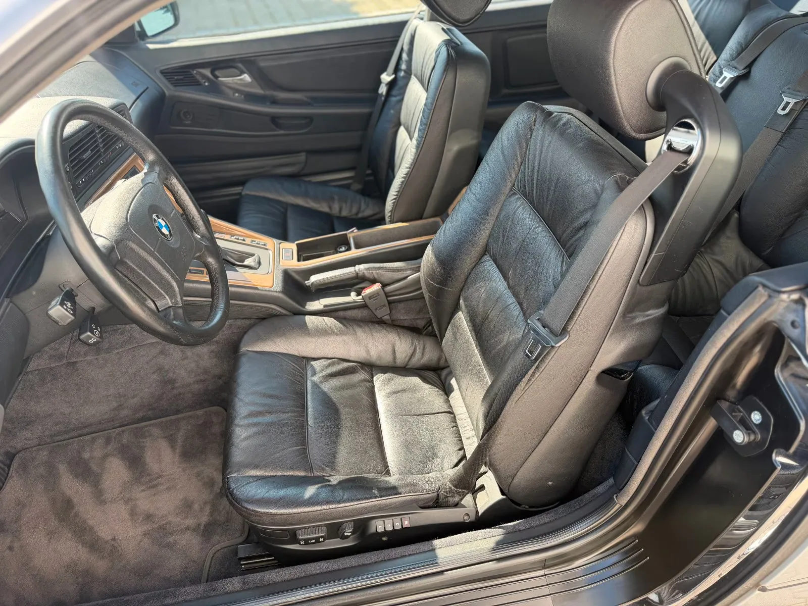 1996 BMW 850Ci, 16/24