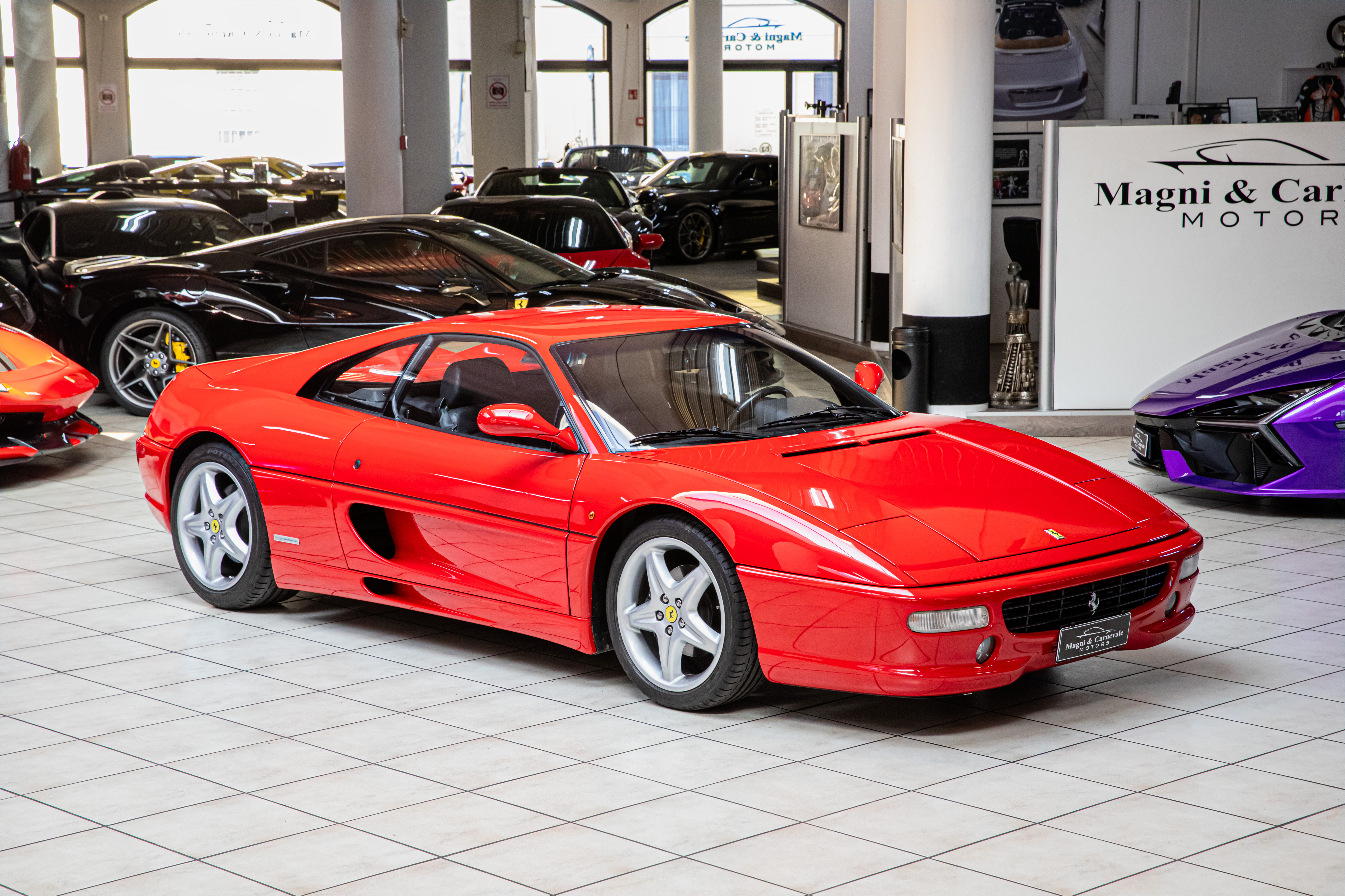 1996 Ferrari F355 Berlinetta angeboten von einem Fachhändler in Milan, Italien, Foto 2 von 20
