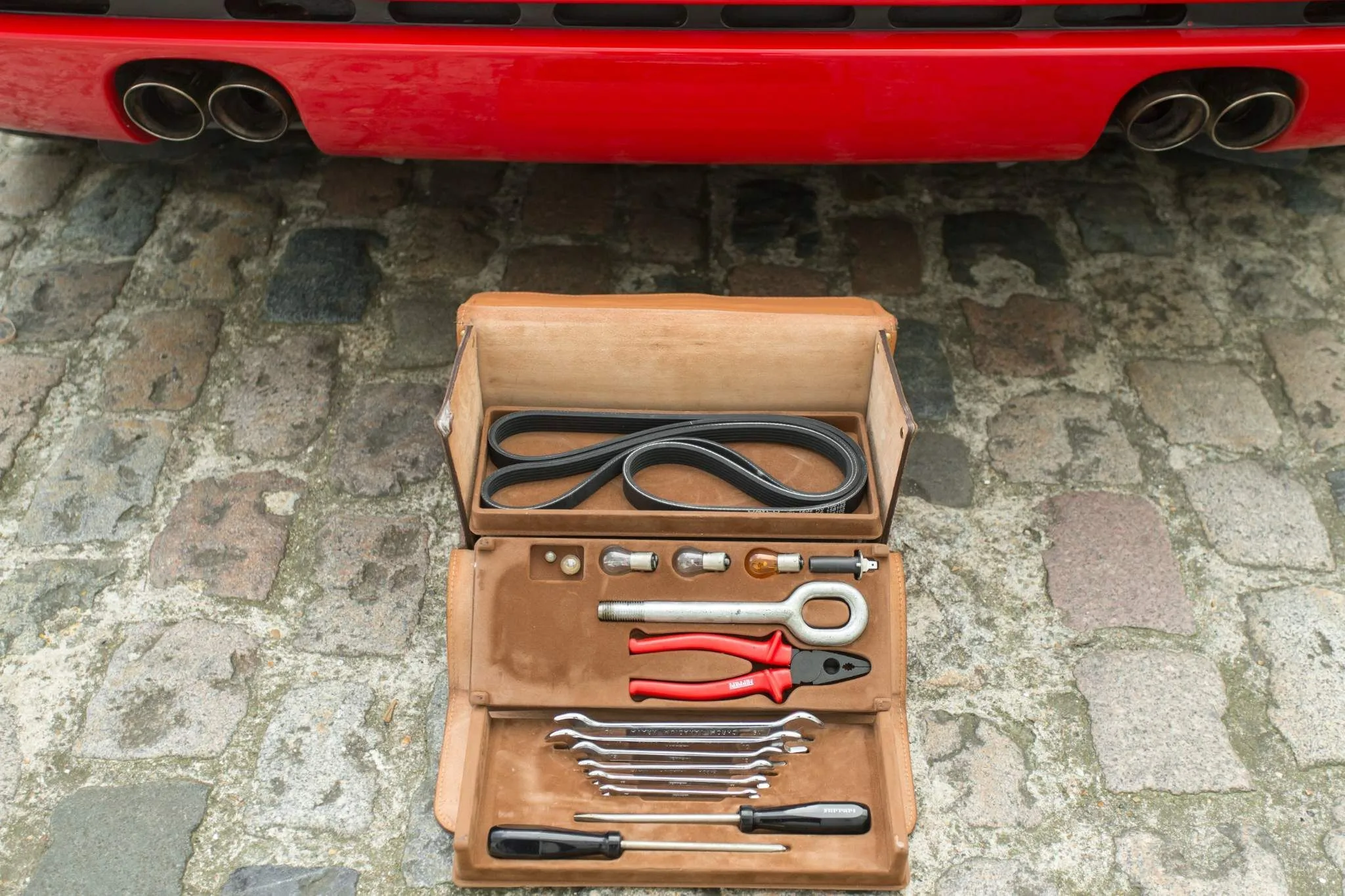 1996 Ferrari F355 Berlinetta, 19/30