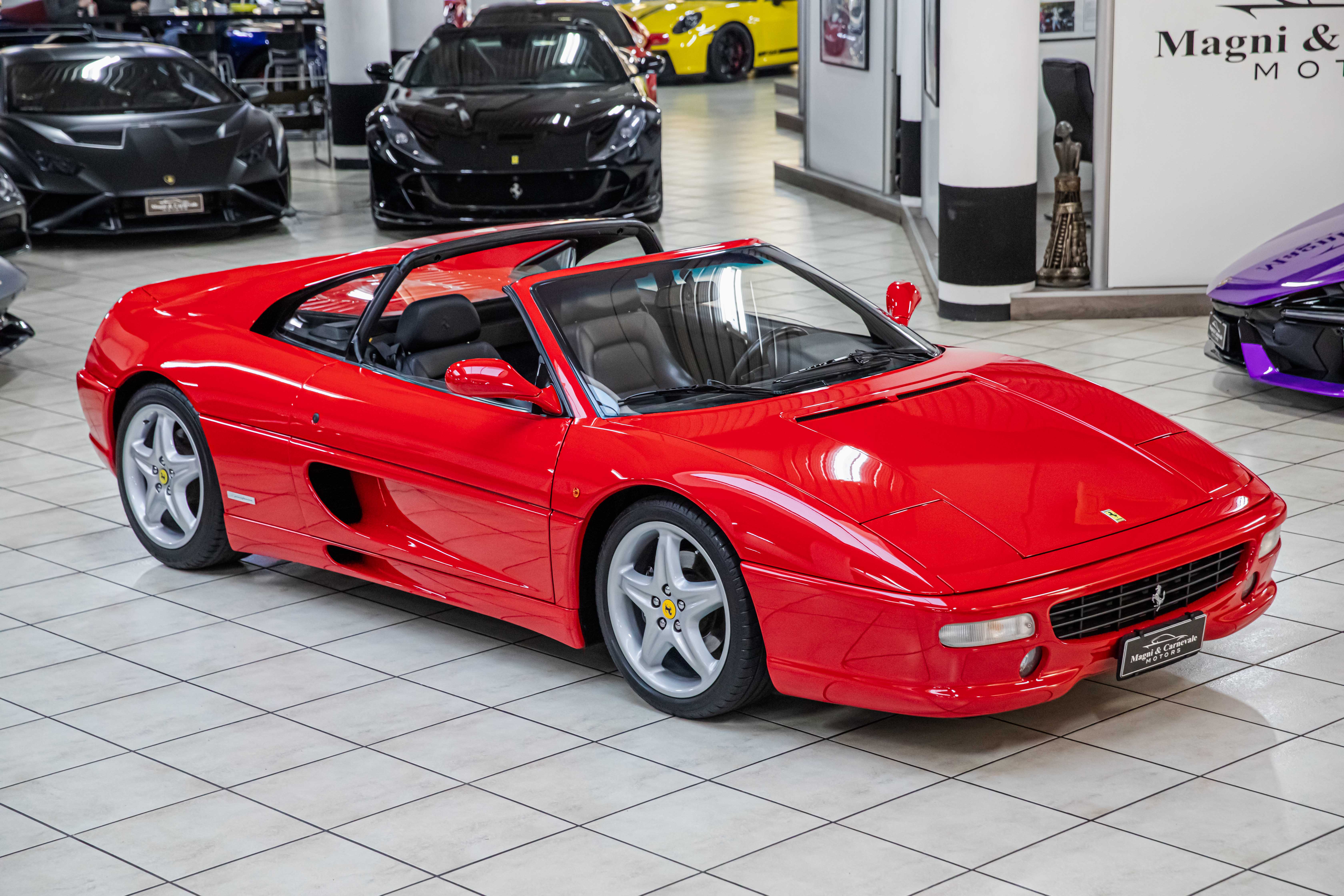 1996 Ferrari F355 GTS angeboten von einem Fachhändler in Milan, Italien, Foto 7 von 20