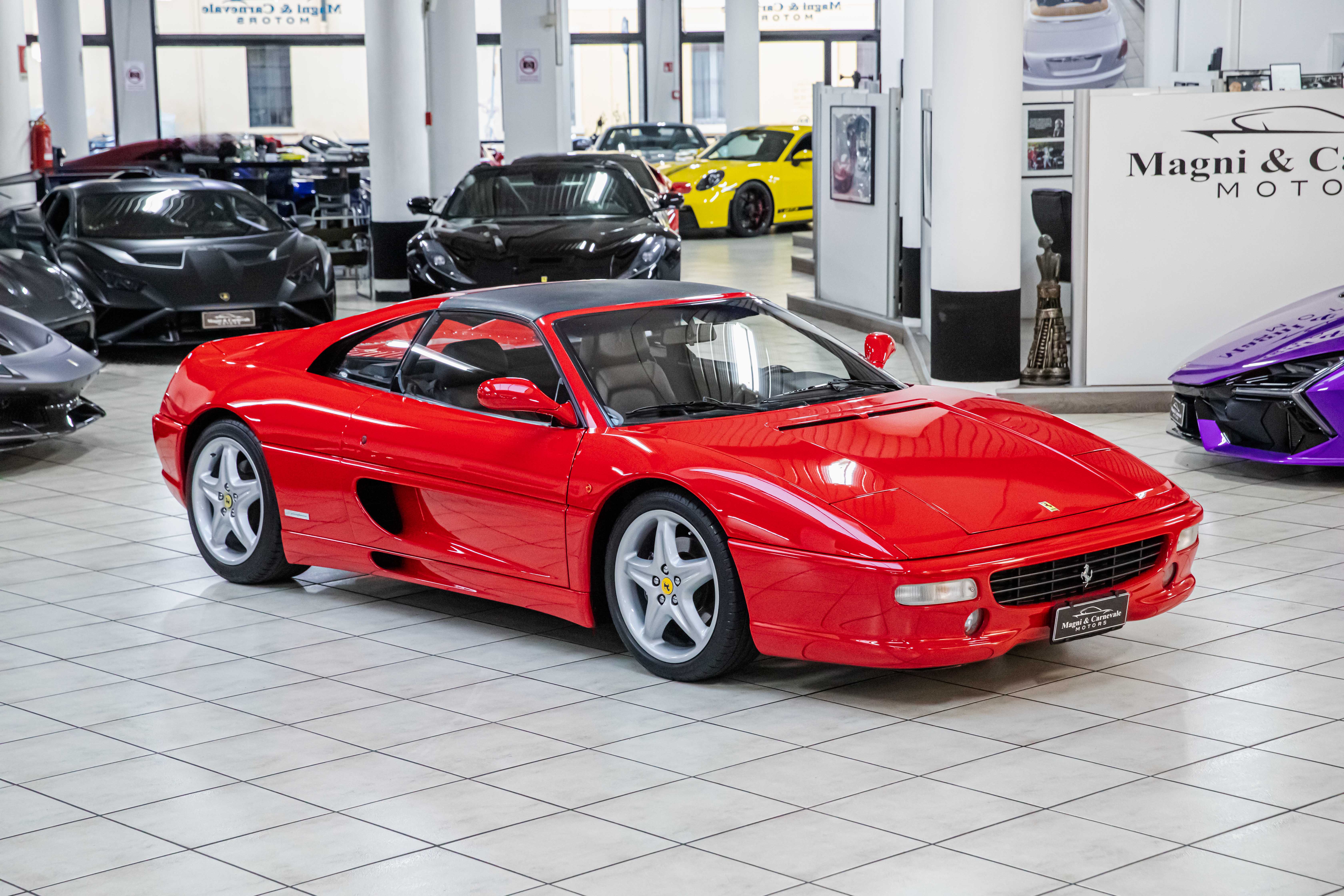 1996 Ferrari F355 GTS angeboten von einem Fachhändler in Milan, Italien, Foto 8 von 20