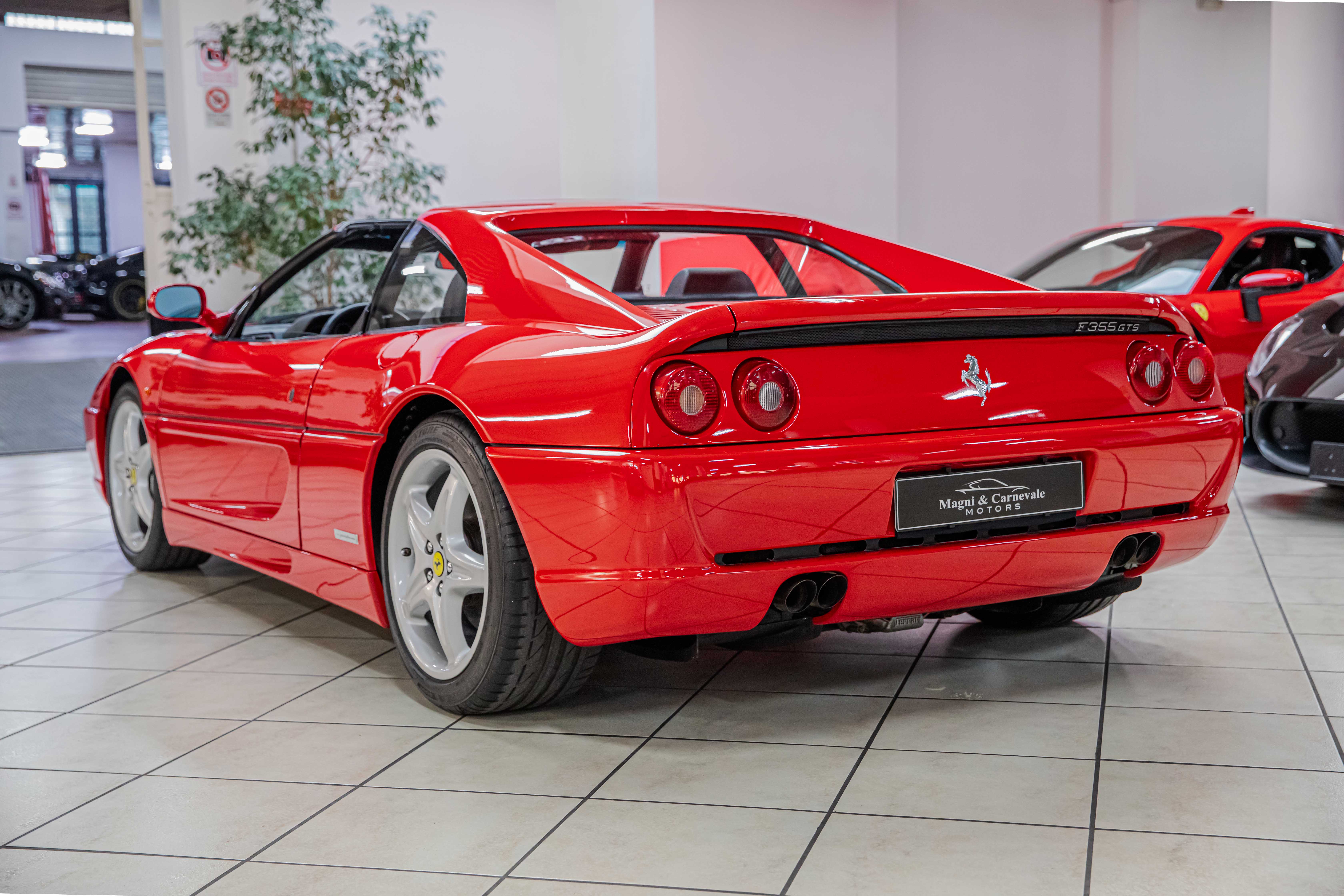 1996 Ferrari F355 GTS angeboten von einem Fachhändler in Milan, Italien, Foto 20 von 20