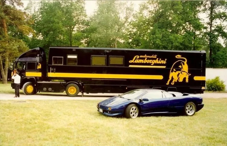 1996 Lamborghini Diablo VT Roadster angeboten von einem Fachhändler in Chorleywood, Vereinigtes Königreich, Foto 8 von 15