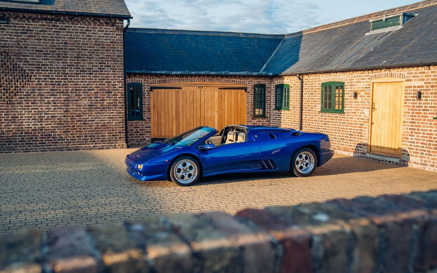 1996 Lamborghini Diablo VT Roadster angeboten von einem Fachhändler in Chorleywood, Vereinigtes Königreich, Foto 9 von 15