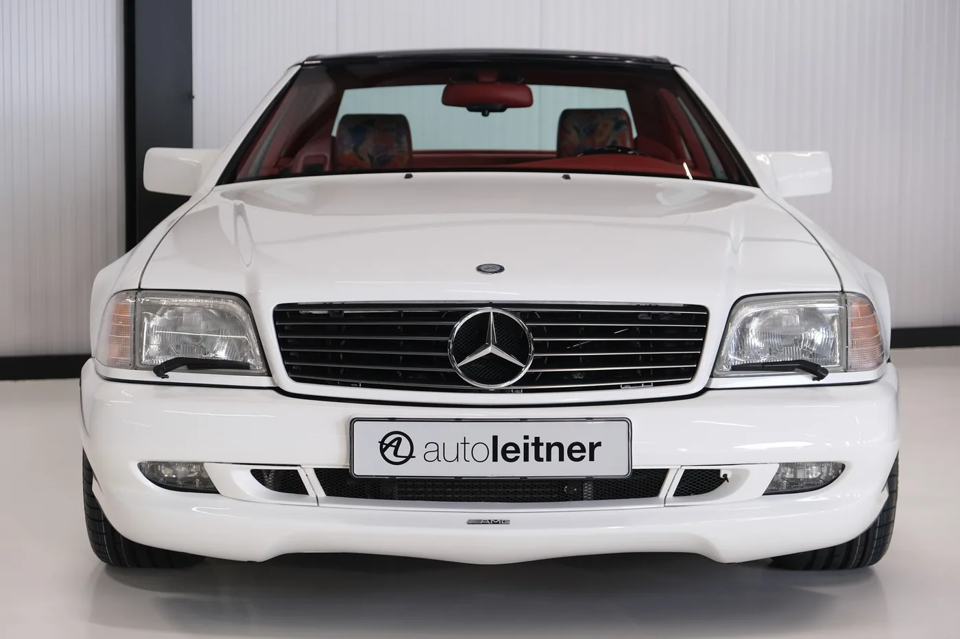 1996 Mercedes-Benz SL 500 angeboten von einem Oldtimerhändler in Alkmaar, Niederlande, Foto 5 von 15
