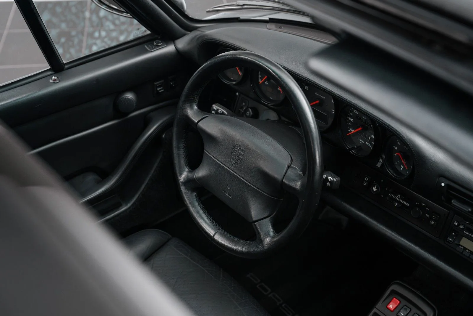 1996 Porsche 911 Carrera 4S, 15/21