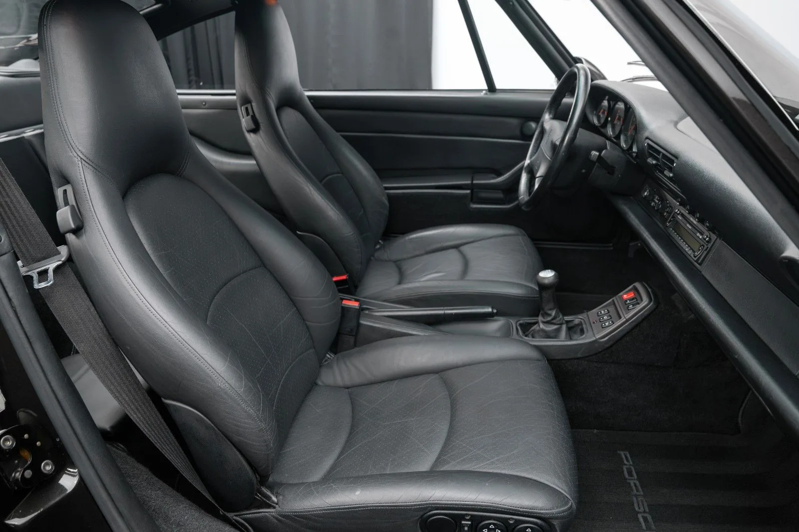 1996 Porsche 911 Carrera 4S, 16/21