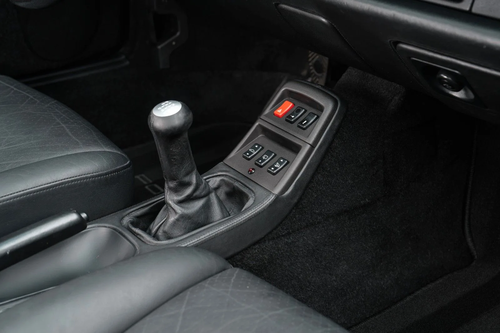 1996 Porsche 911 Carrera 4S, 19/21