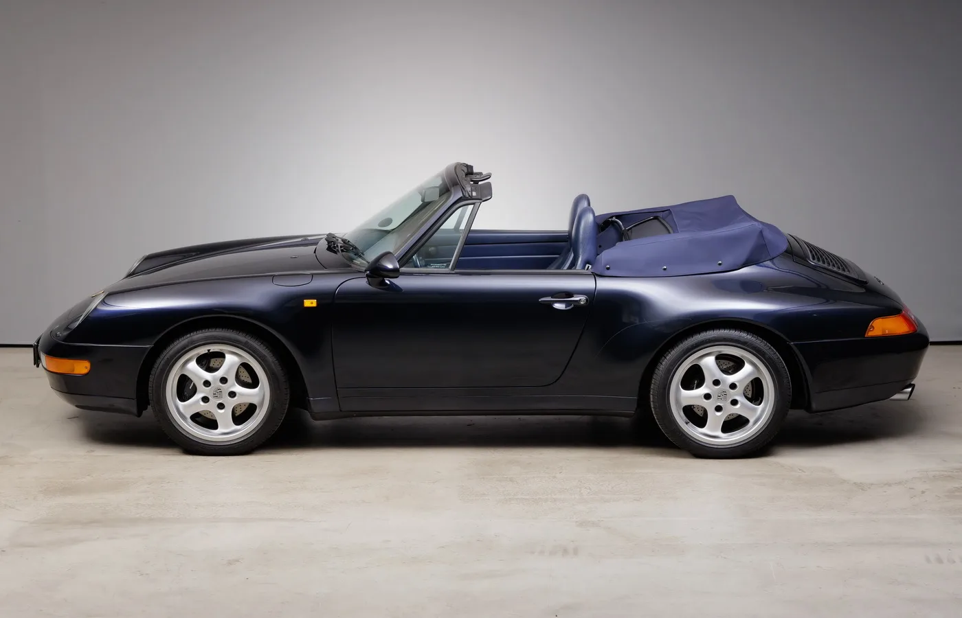 1996 Porsche 911 Carrera Cabriolet 993, 5/28