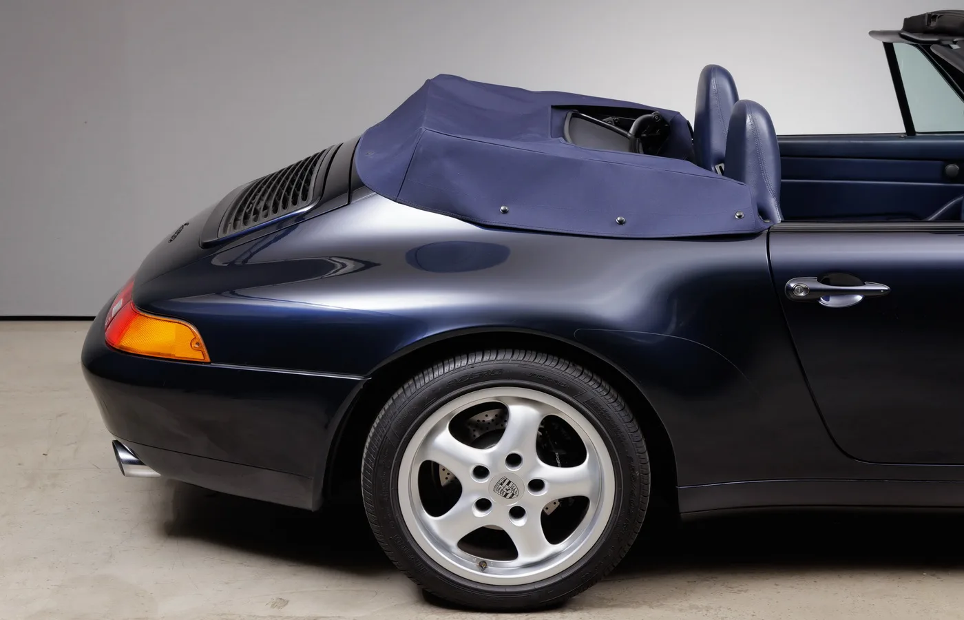 1996 Porsche 911 Carrera Cabriolet 993, 11/28