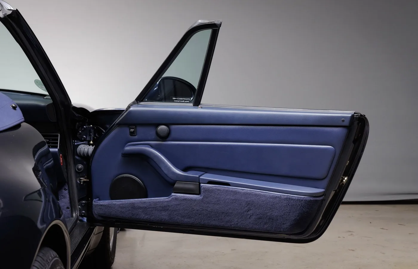 1996 Porsche 911 Carrera Cabriolet 993, 14/28