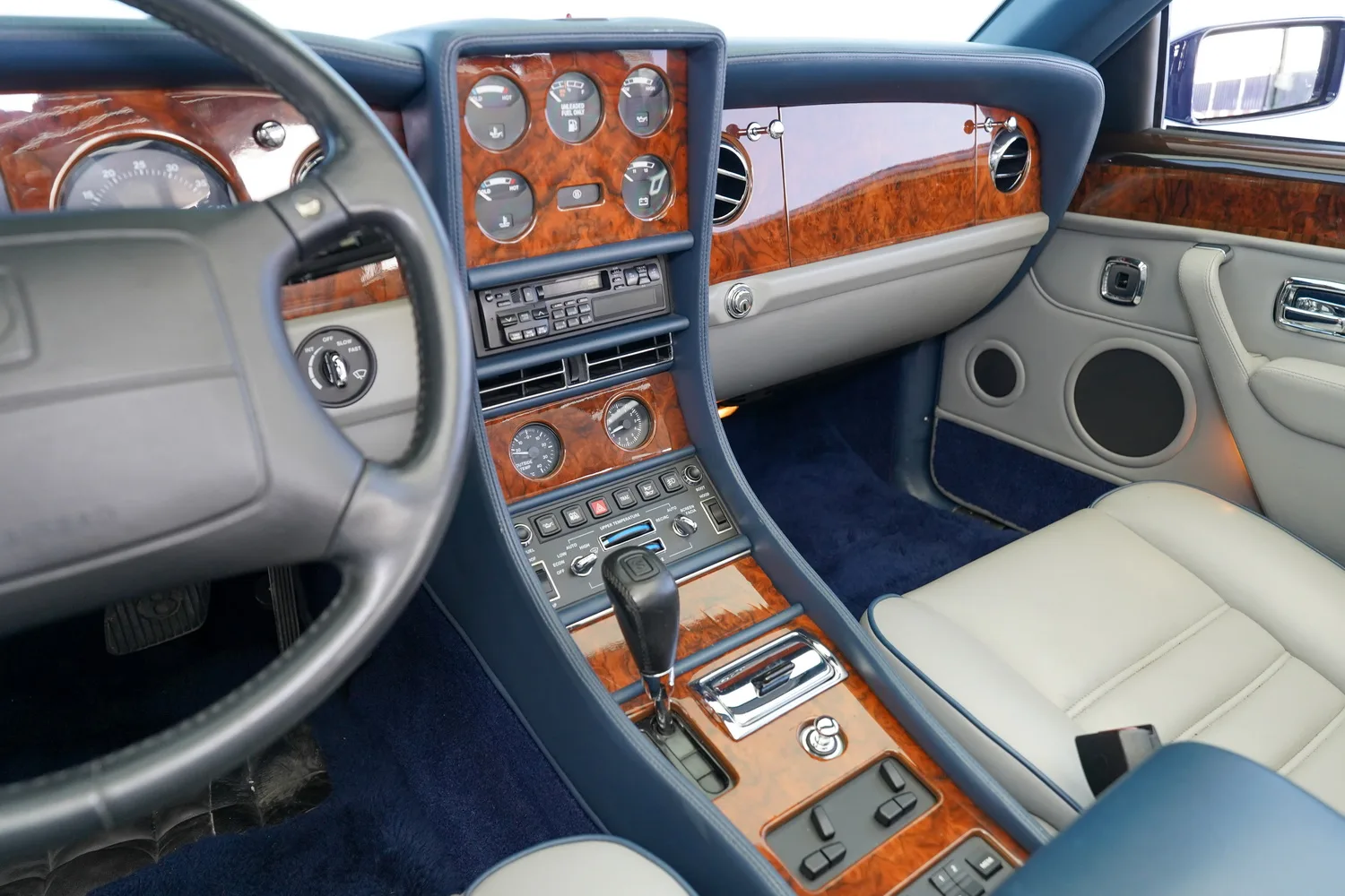 1997 Bentley Azure, 7/16