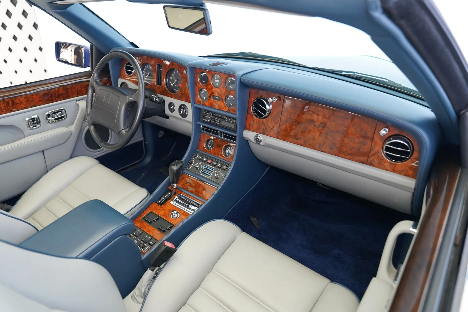 1997 Bentley Azure, 11/16