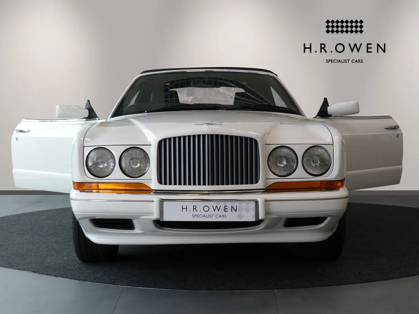 1997 Bentley Azure offered by a franchised dealer group in Cheltenham, United Kingdom, photo 8 of 25
