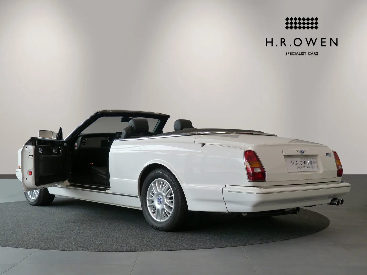 1997 Bentley Azure offered by a franchised dealer group in Cheltenham, United Kingdom, photo 13 of 25