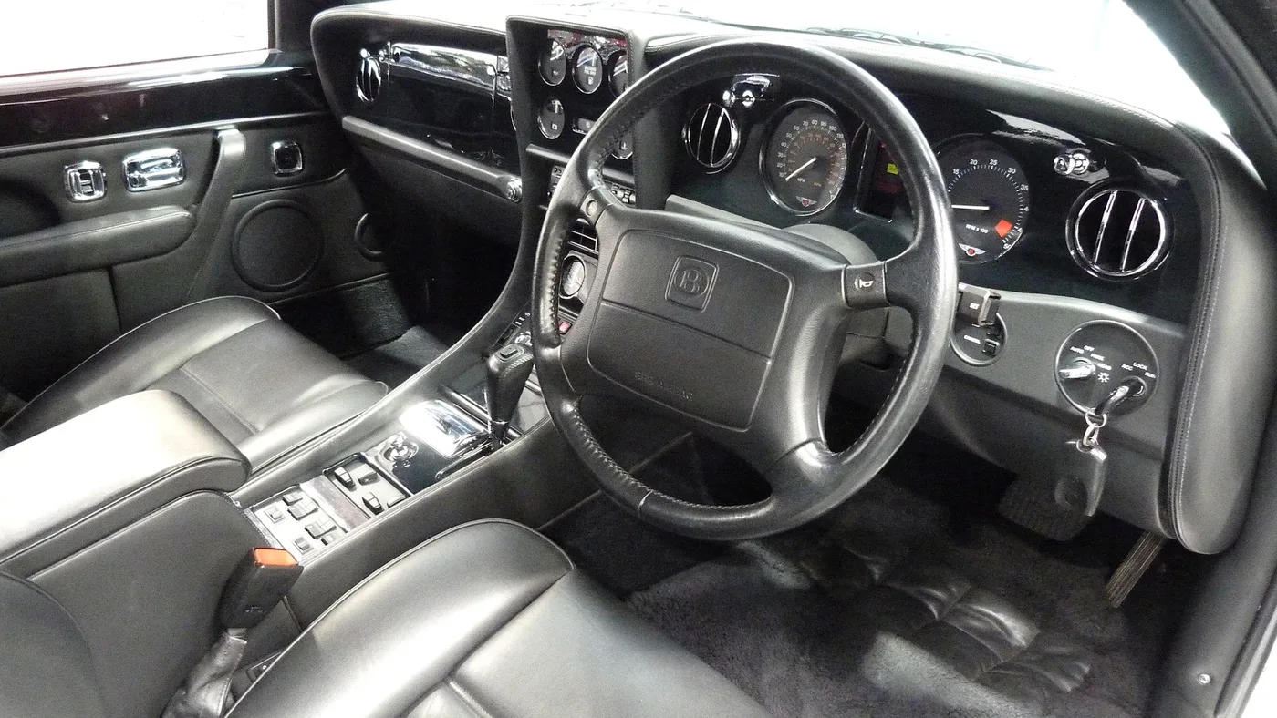 1997 Bentley Azure offered by a franchised dealer group in Cheltenham, United Kingdom, photo 15 of 25