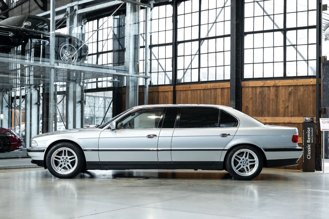 1997 BMW 750iL L7 angeboten von einem Fachhändler in Neuss, Deutschland, Foto 5 von 25